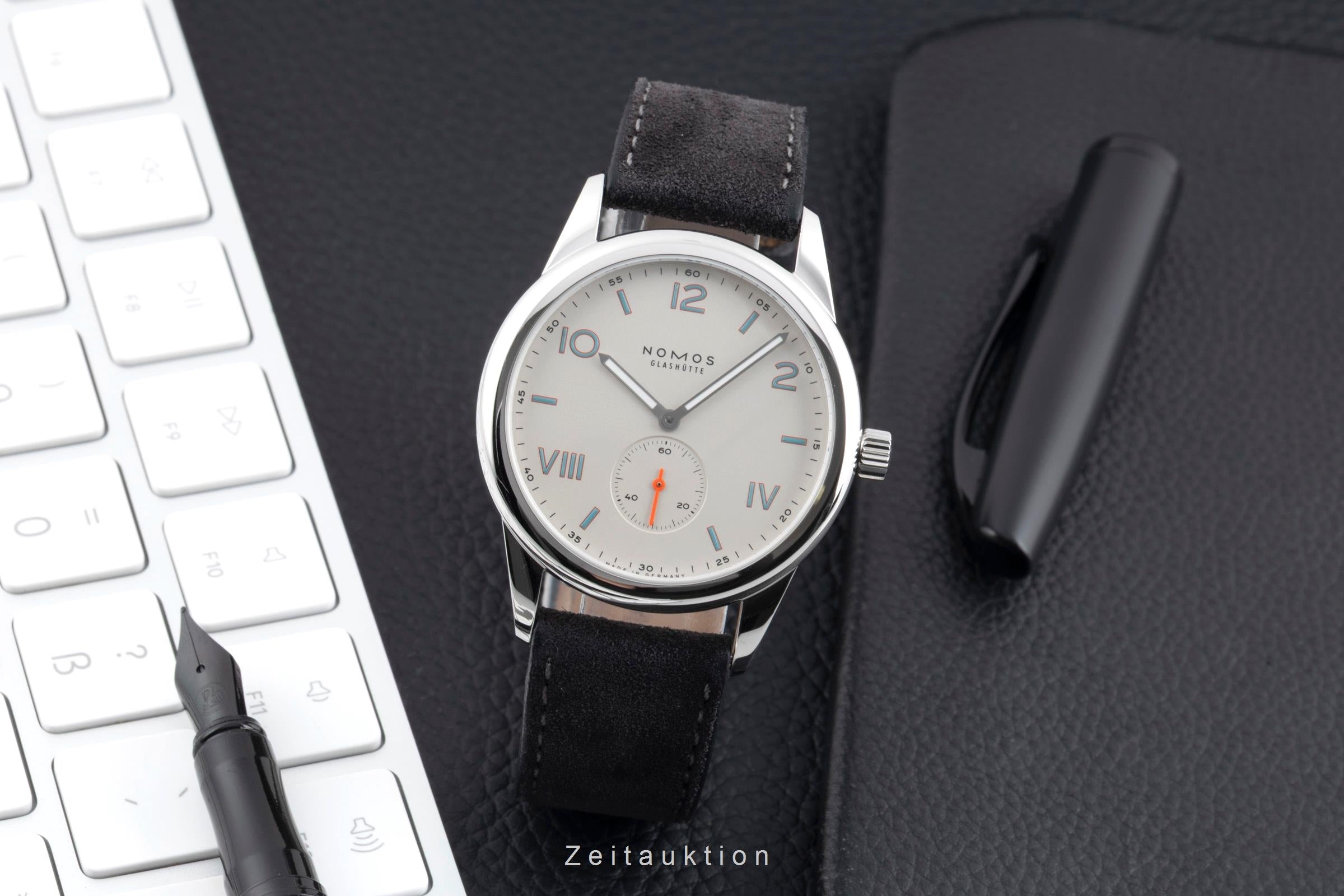 Nomos Club steel manual winding men's watch 735 LP: 1480EUR  [2600809]