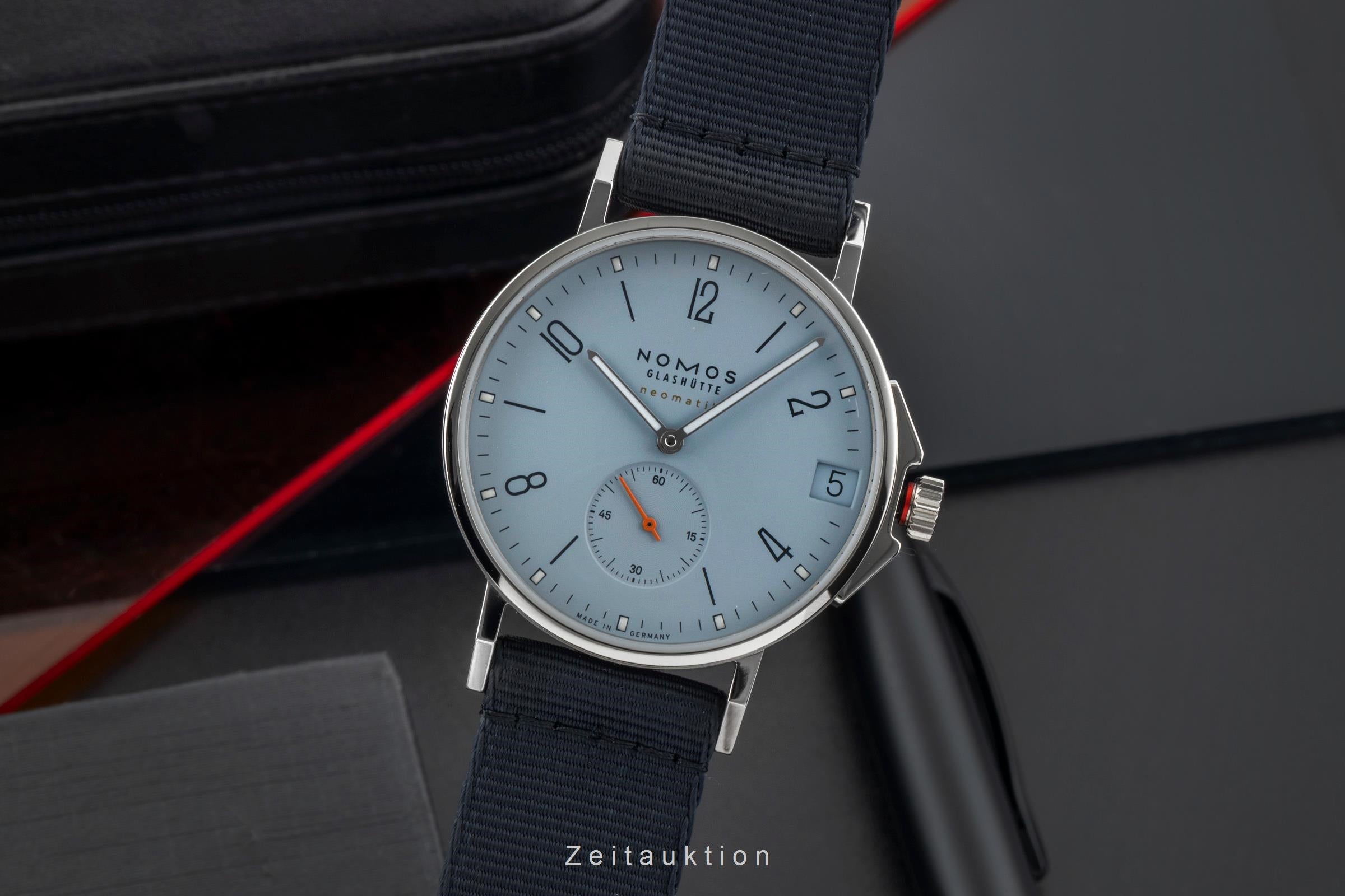 Nomos Ahoi steel automatic men's watch 526 LP: 4020EUR  [2600819]