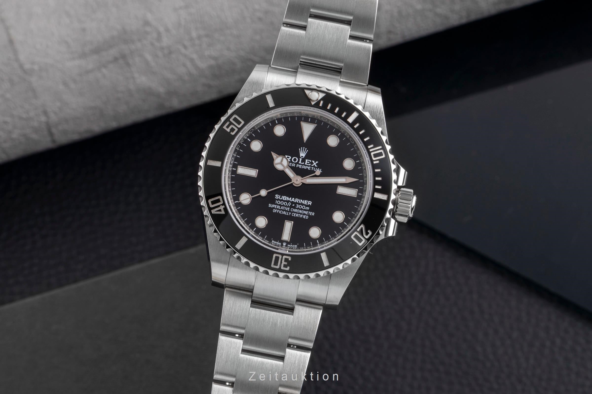 Rolex Submariner steel automatic men's watch 124060  [2600831]