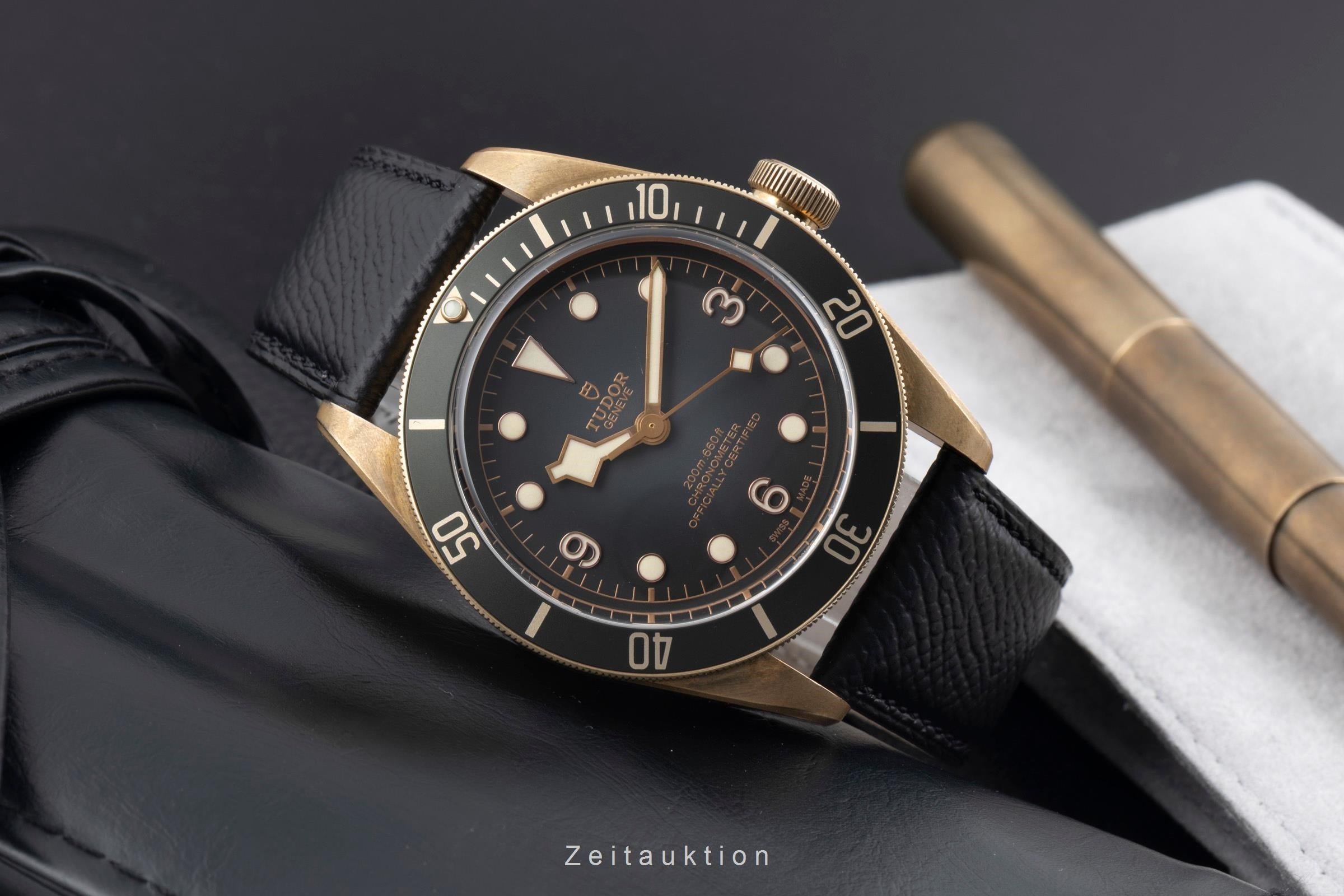 Tudor Black Bay bronze automatic men's watch 79250BA LP: 4800EUR  [2600849]