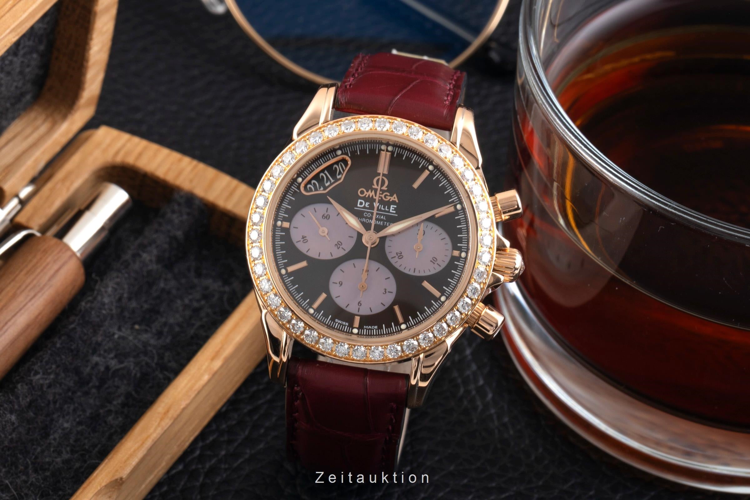 Omega De Ville chronographe or rouge 18 ct automatique montre pour femmes 4677.60.37 LP: 24000EUR  [2600859]