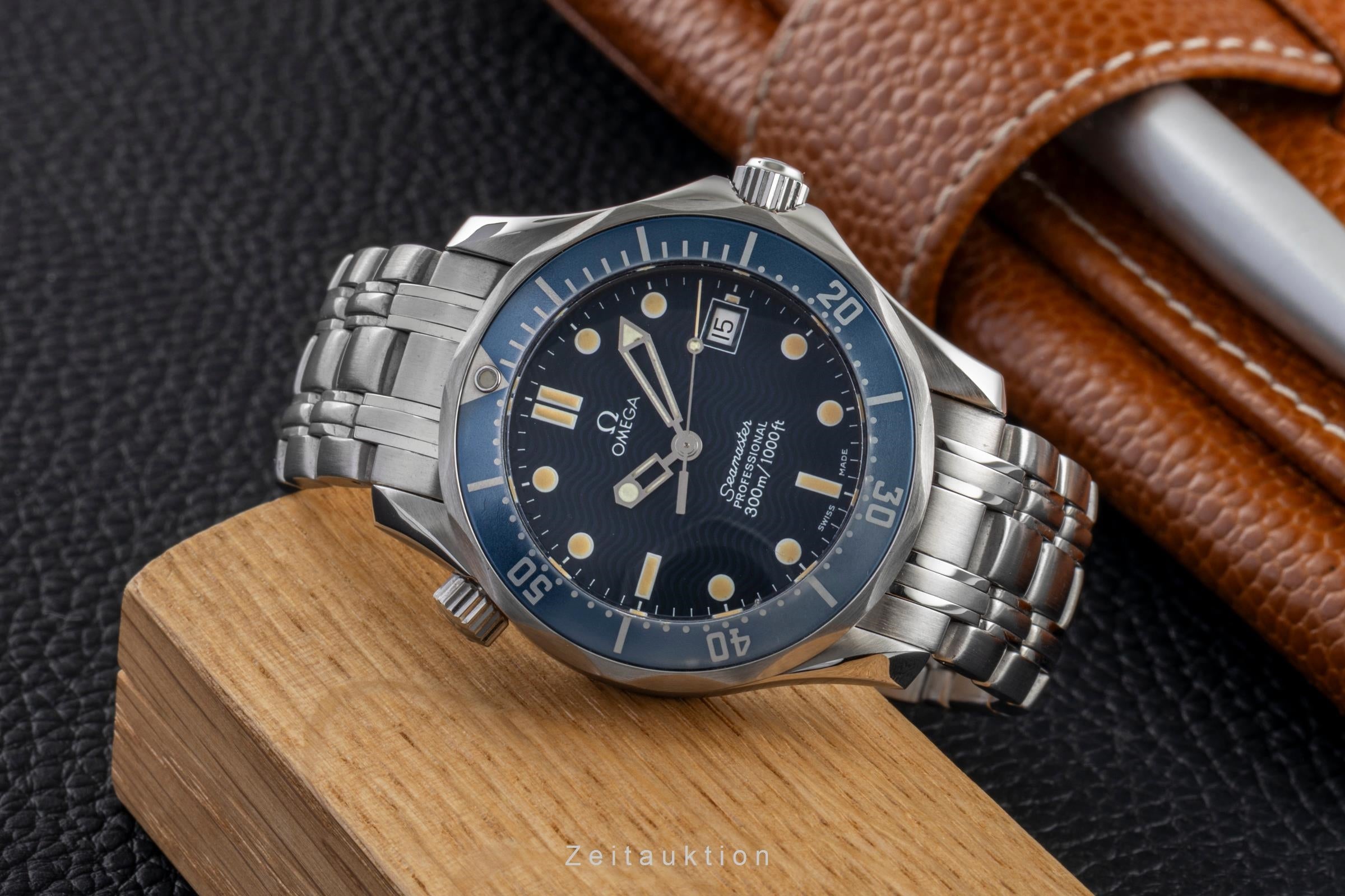Omega Seamaster steel quartz men's watch 2561.80.00  [2600891]