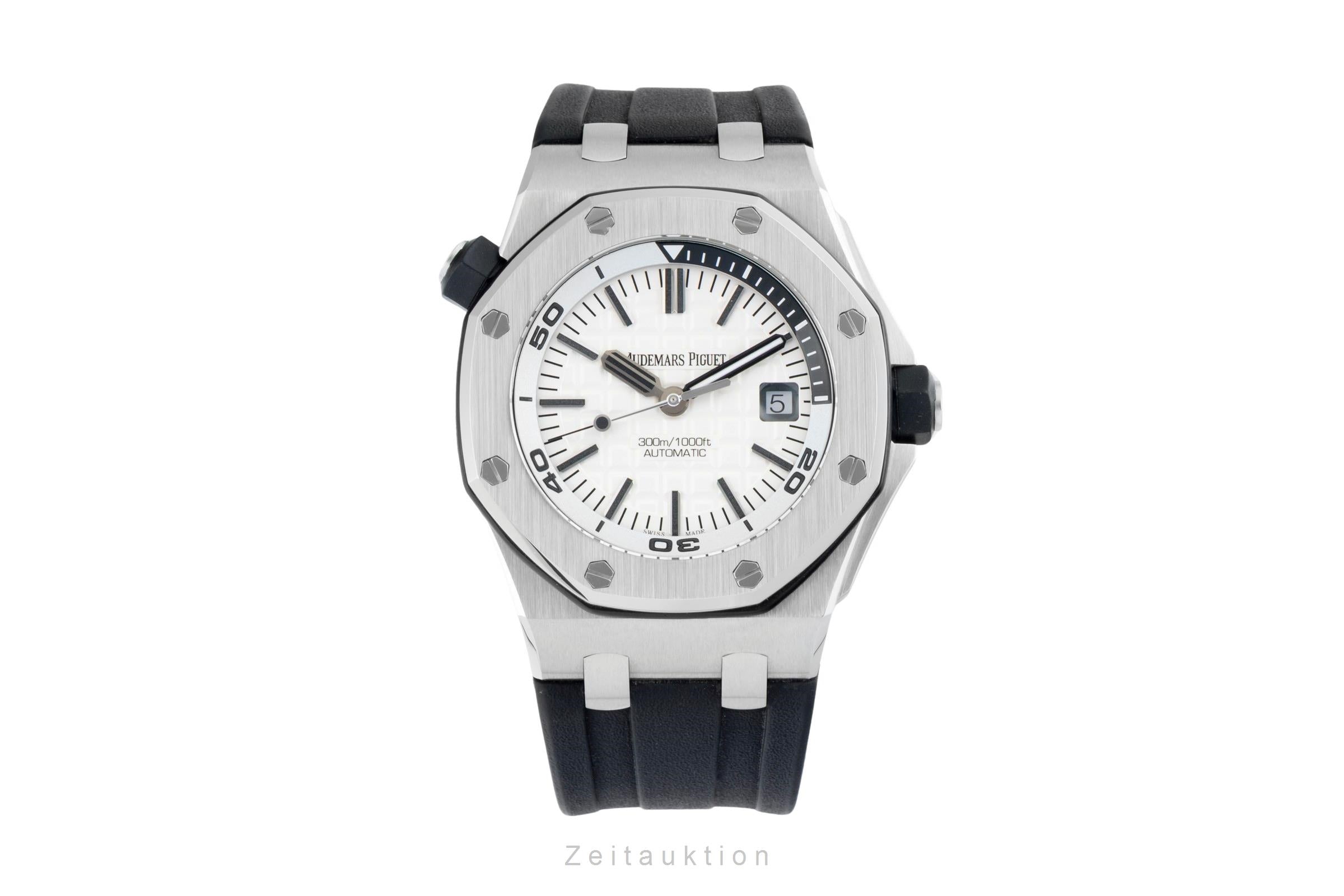 Audemars Piguet Royal Oak Offshore Diver Stahl Ref. 15710ST.OO.A002CA.02 B&P [2600936]