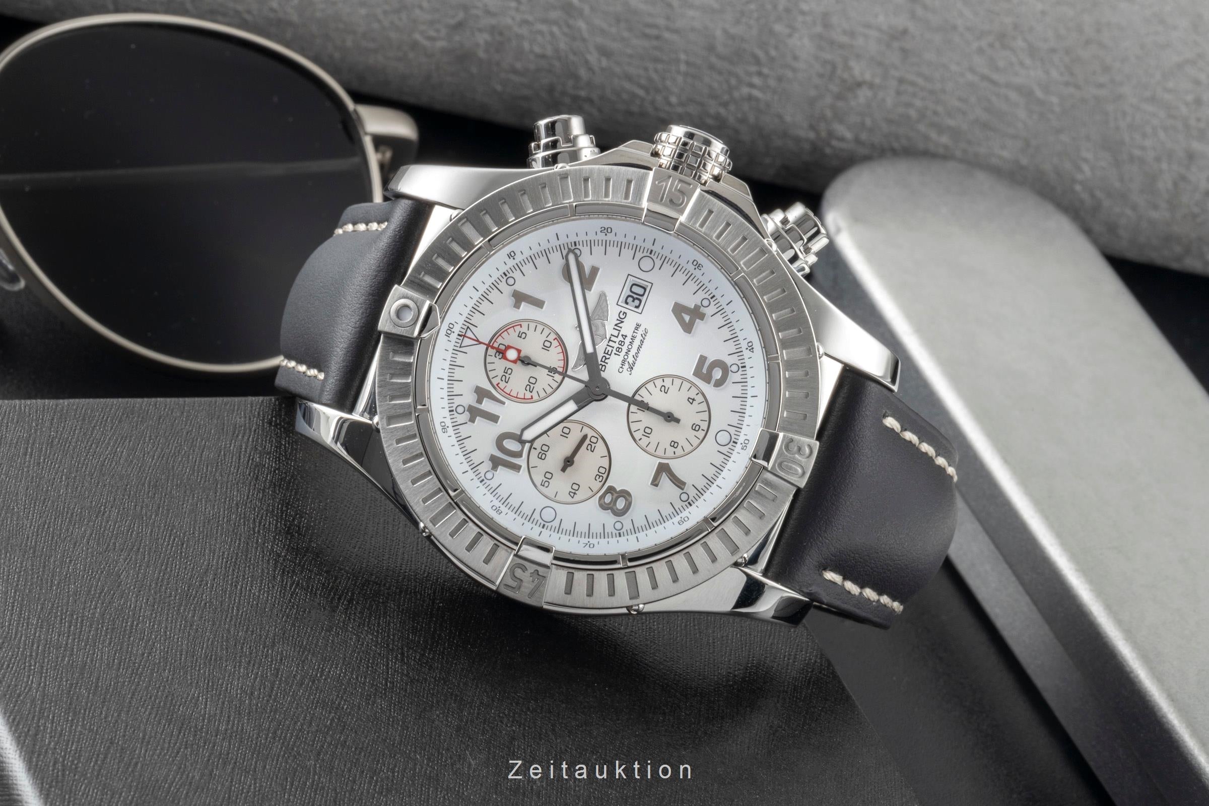Breitling Super Avenger chronographe acier automatique montre pour hommes A13370  [2601018]