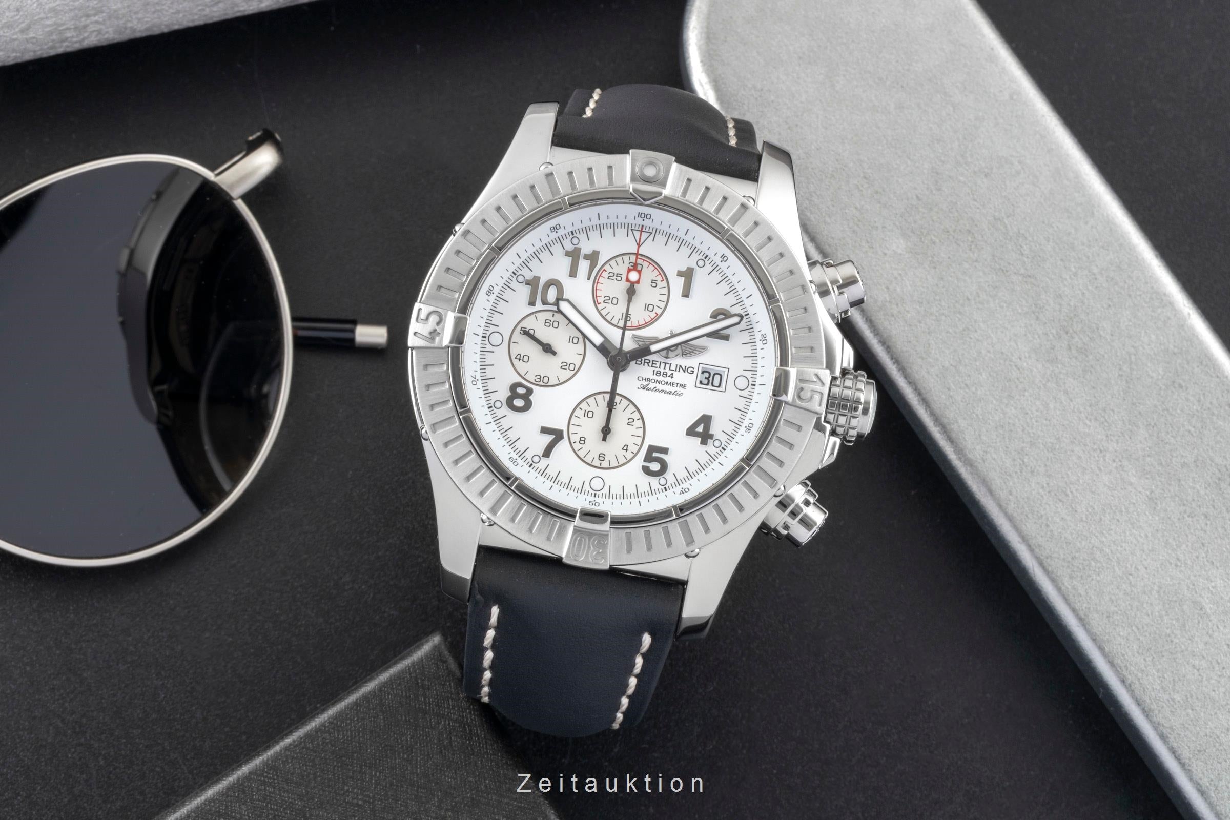Breitling Super Avenger chronographe acier automatique montre pour hommes A13370  [2601018]