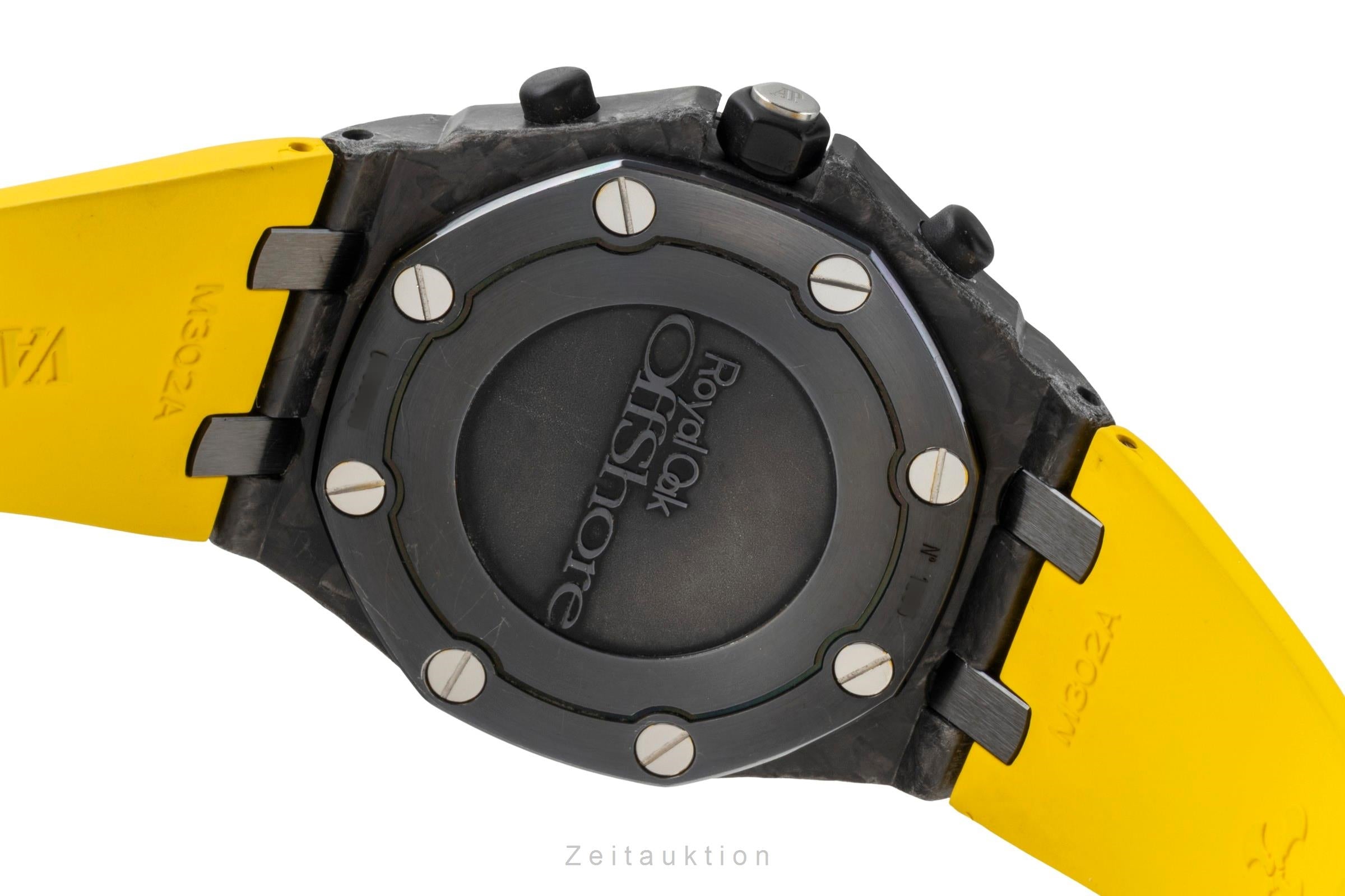 Audemars Piguet Royal Oak "Bumble Bee" Chronograph Carbon Ref. 26176FO  [2601046]