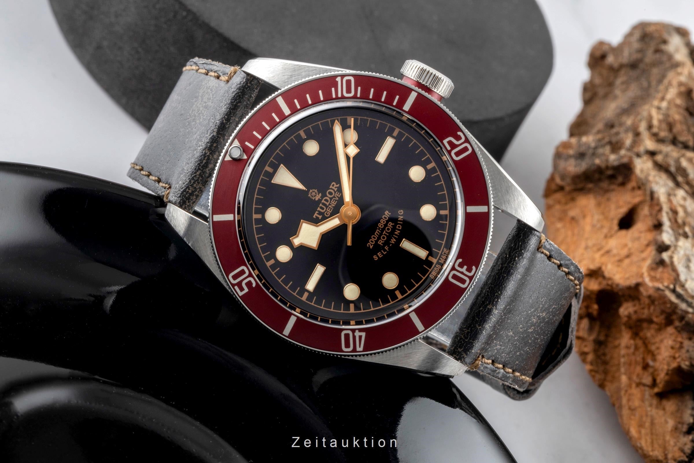 Tudor Black Bay steel automatic men's watch 79220R-0002  [2601087]