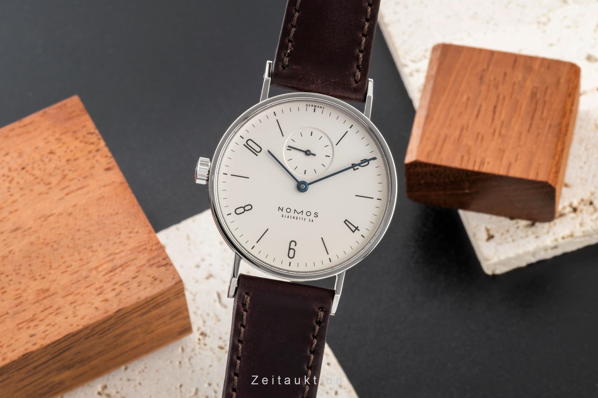 Nomos Tangente acier à remontage manuel montre pour hommes Lävograph Limited  [2601103]