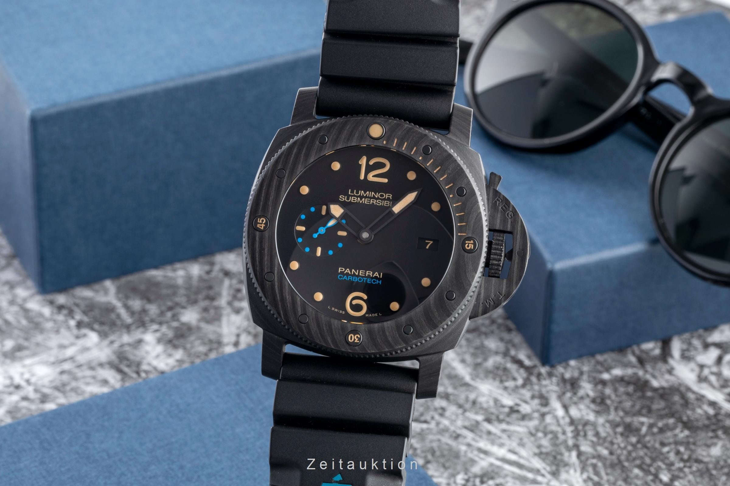 Panerai Submersible carbon automatic men's watch PAM00616 LP: 19500EUR  [2601125]