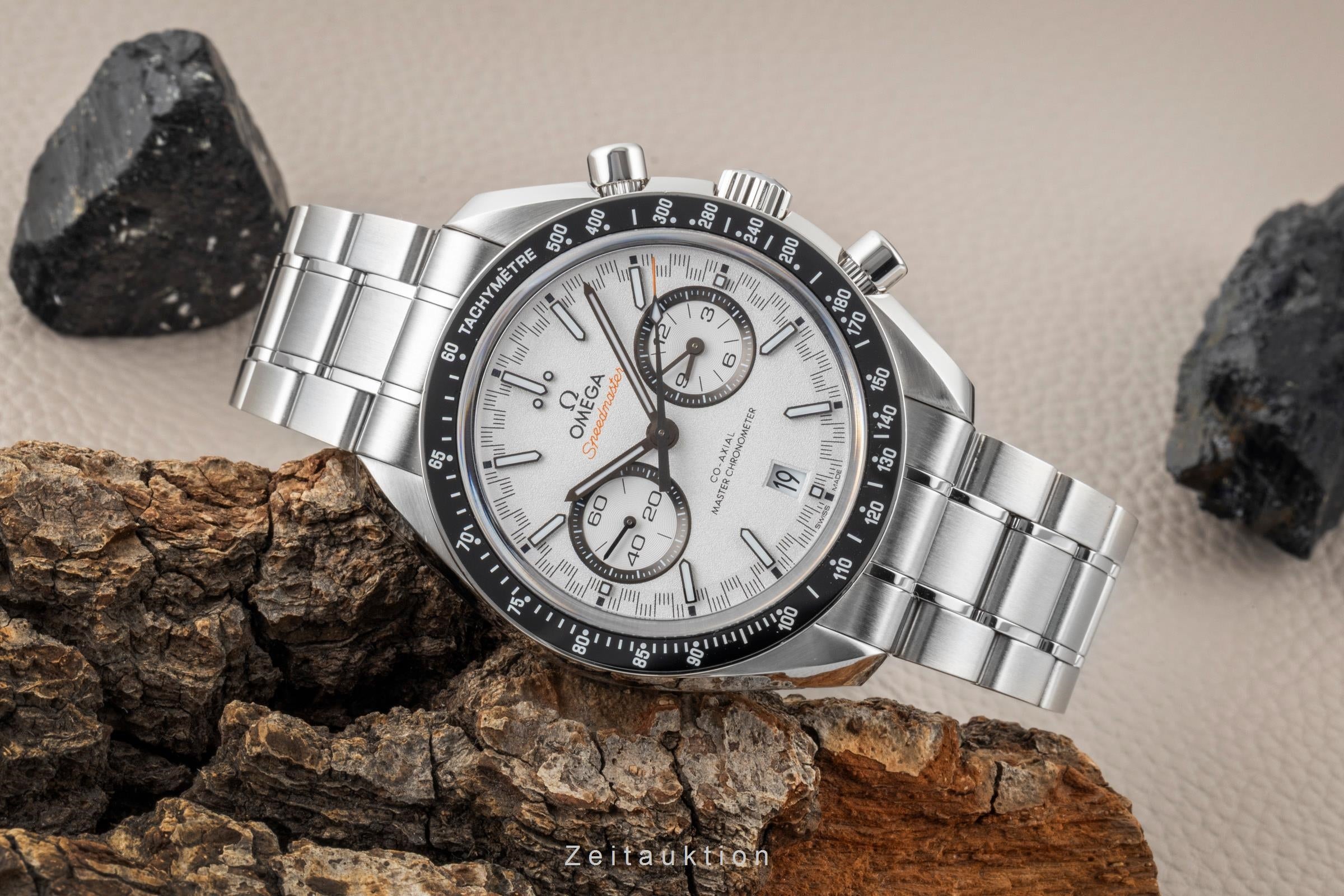 Omega Speedmaster Racing chronograph steel automatic Kal. 990054