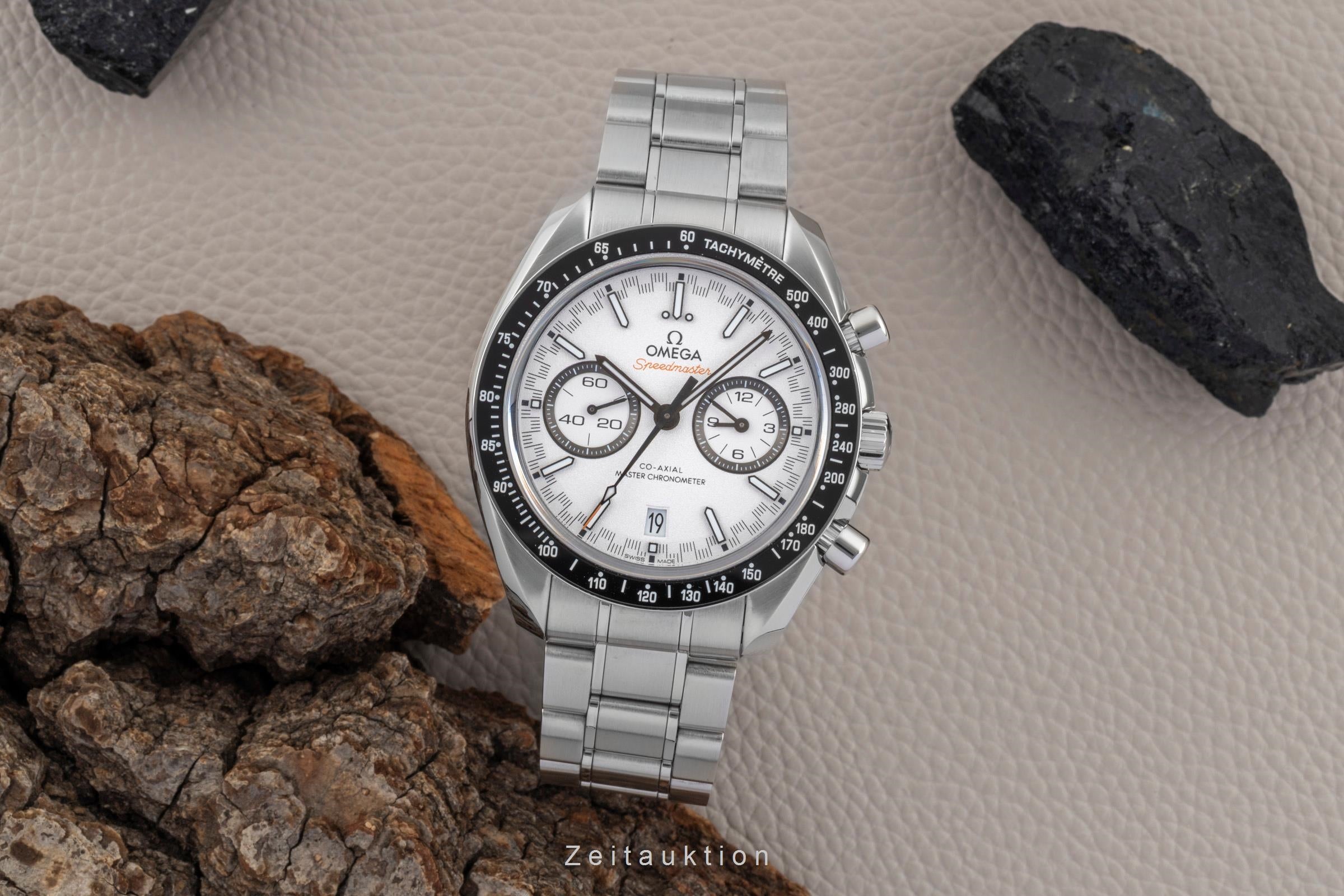 Omega Speedmaster Racing chronographe acier automatique montre pour hommes 329.30.44.51.04.001 LP: 10400EUR  [2601133]