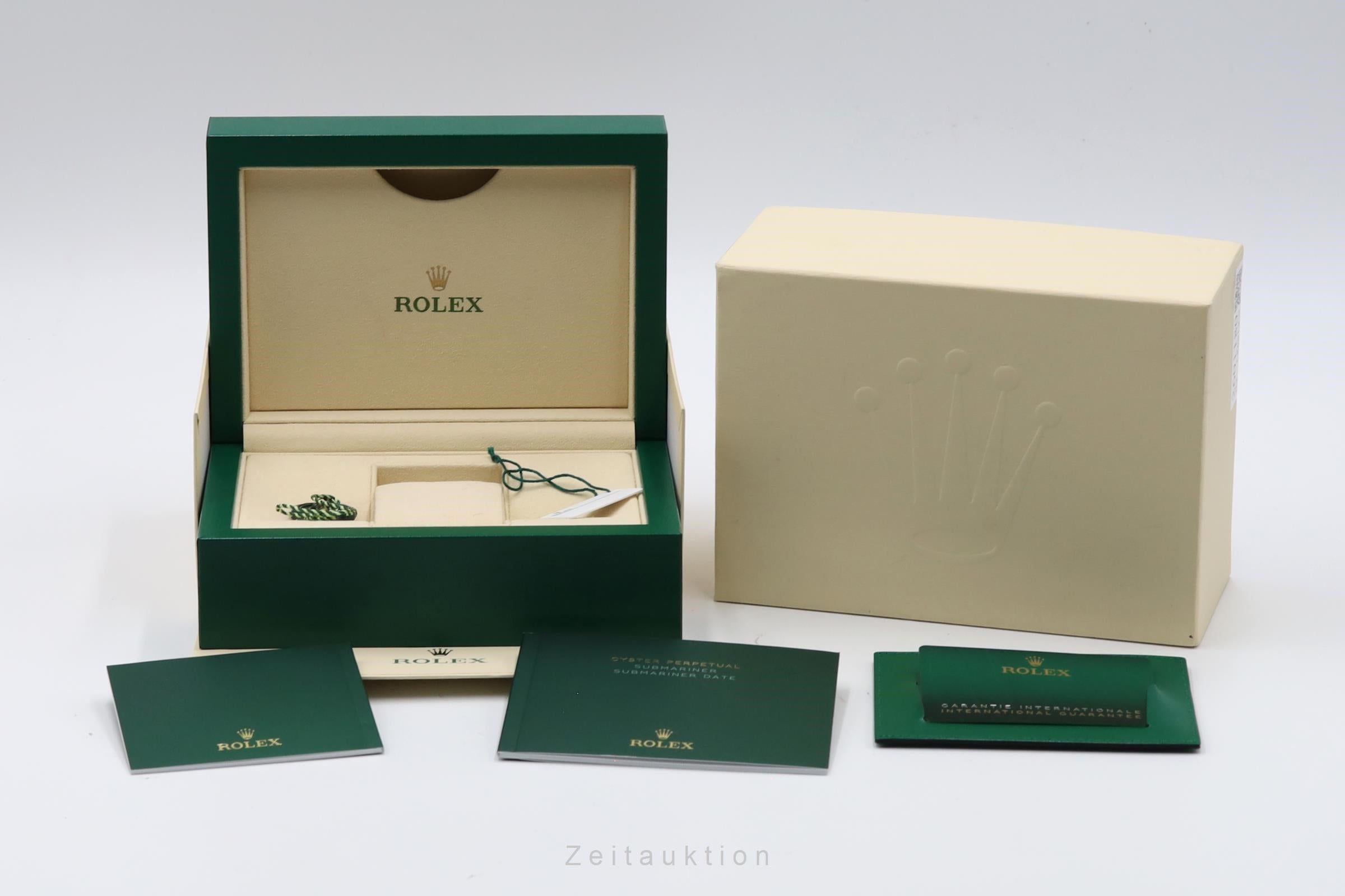 Rolex Submariner steel automatic men's watch 124060  [2601180]