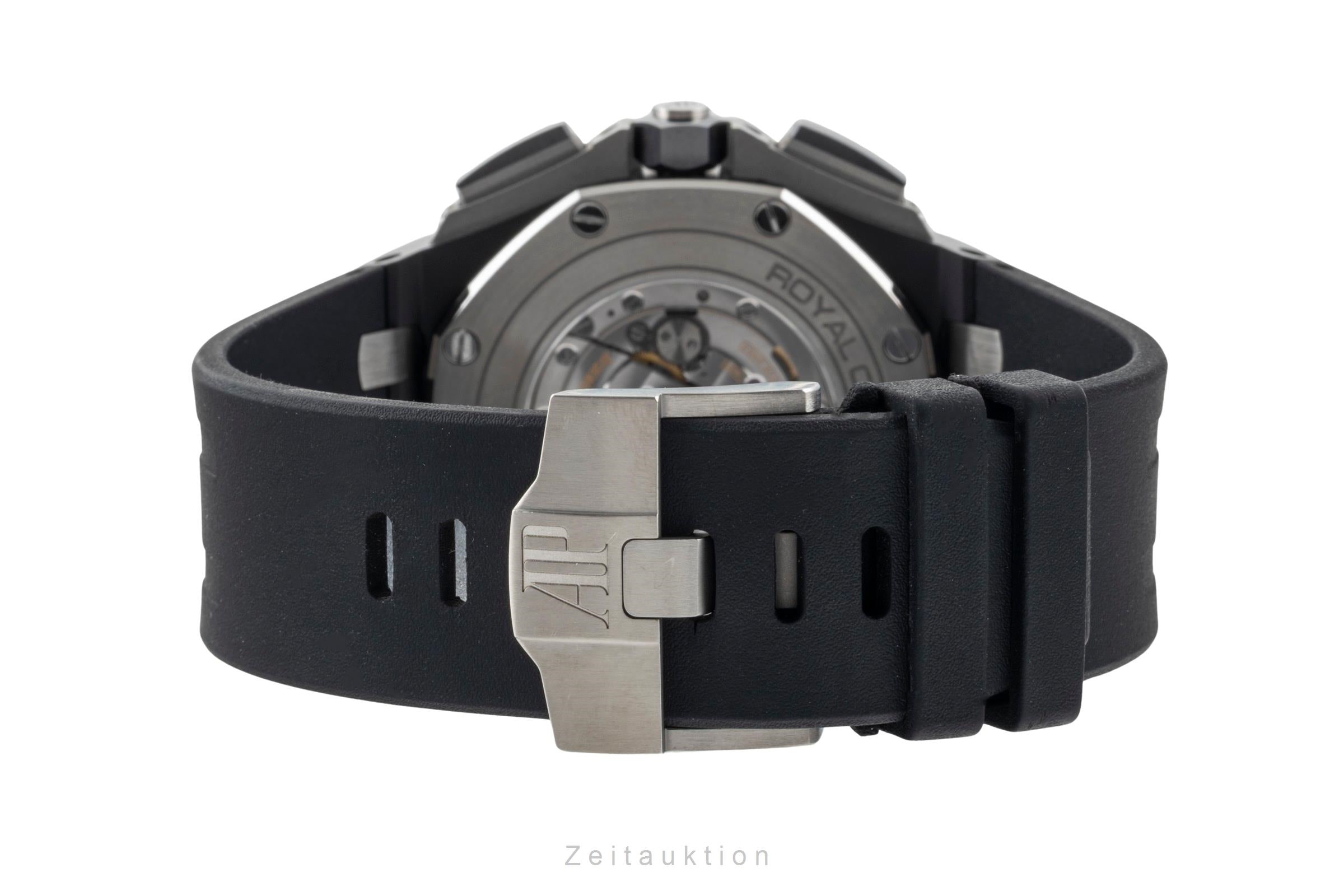 Audemars Piguet Royal Oak Keramik / Titan Automatik Ref. 26405CE.OOA002CA.01 B&P [2601219]