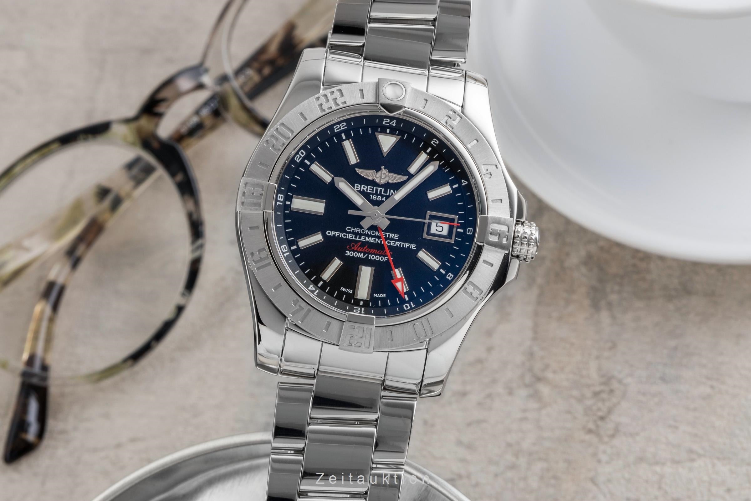 Breitling Avenger II GMT Stahl Automatik Herrenuhr Ref. A32390111B1A1 B&P 2020 [2601229]