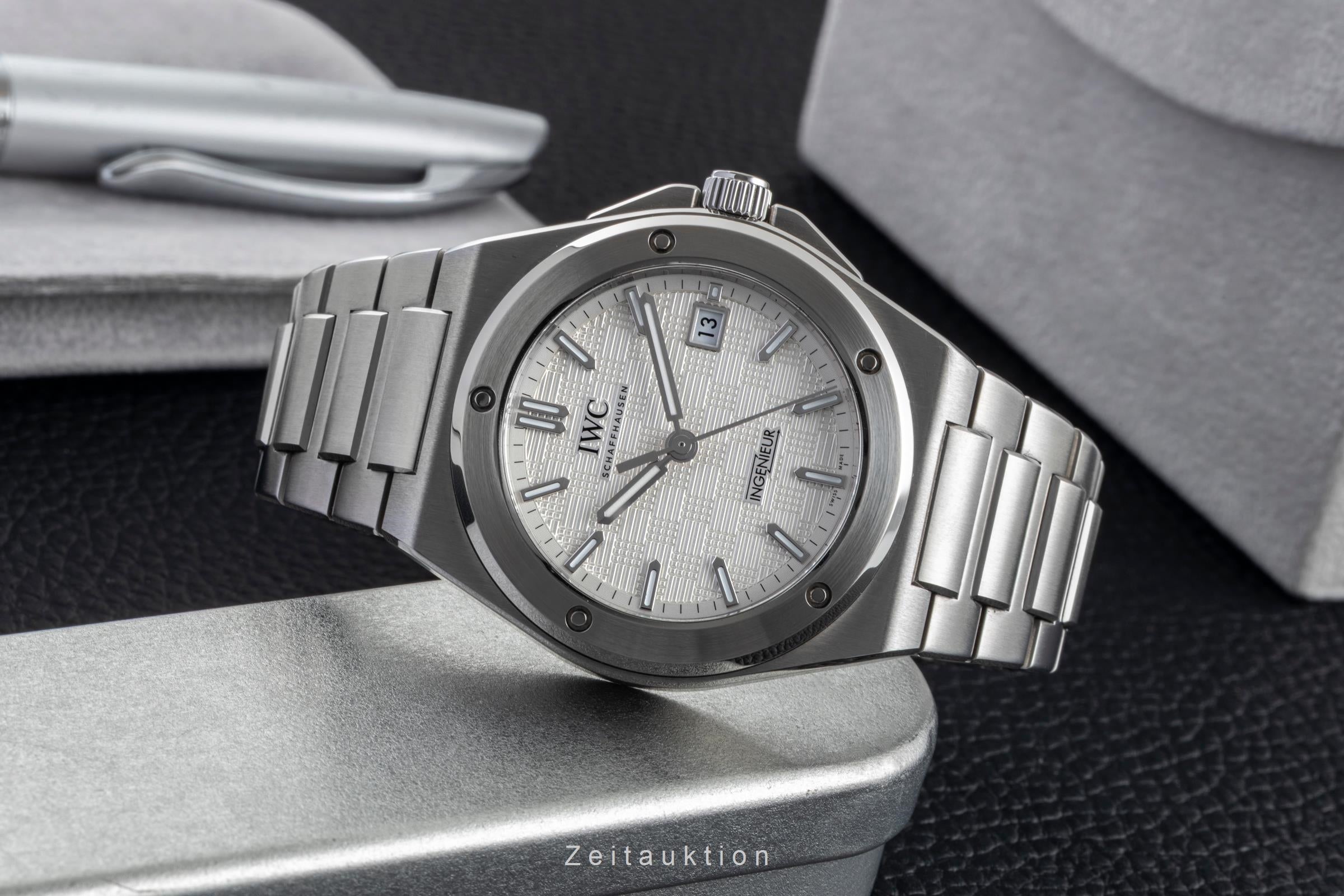 IWC Ingenieur acier automatique montre pour hommes IW328902 LP: 12900EUR  [2601275]