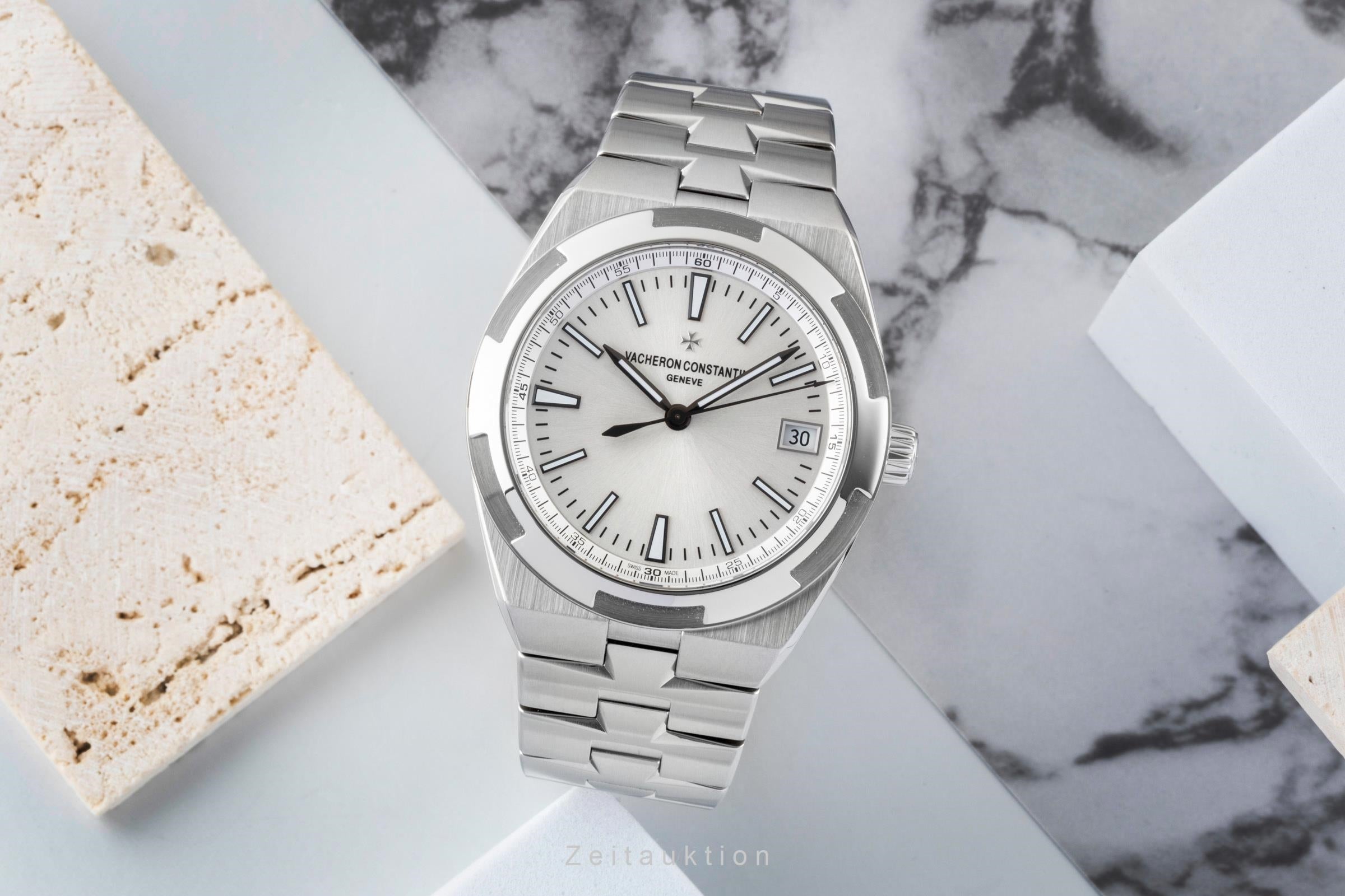 Vacheron & Constantin Overseas Automatik Herrenuhr Ref. 4500V/110A-B126 B&P 2017 [2601302]