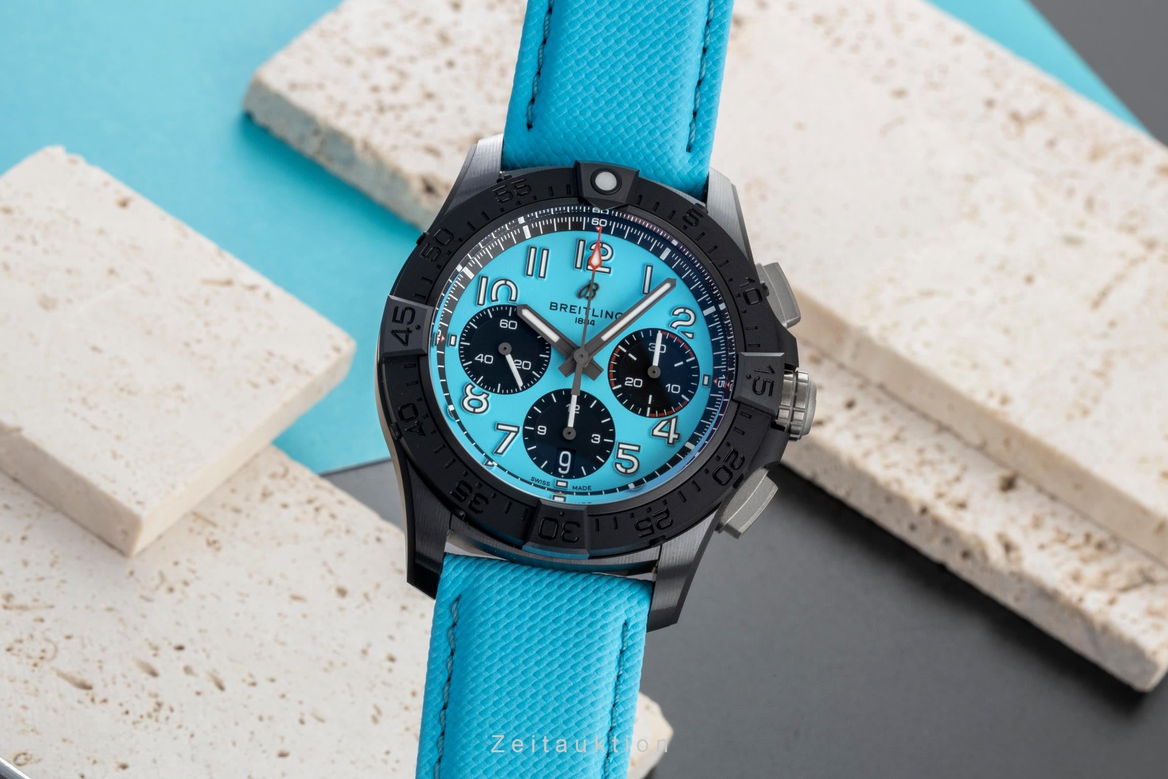Breitling Avenger ceramic automatic Kal. B01 Ref. SB0146101L1X1