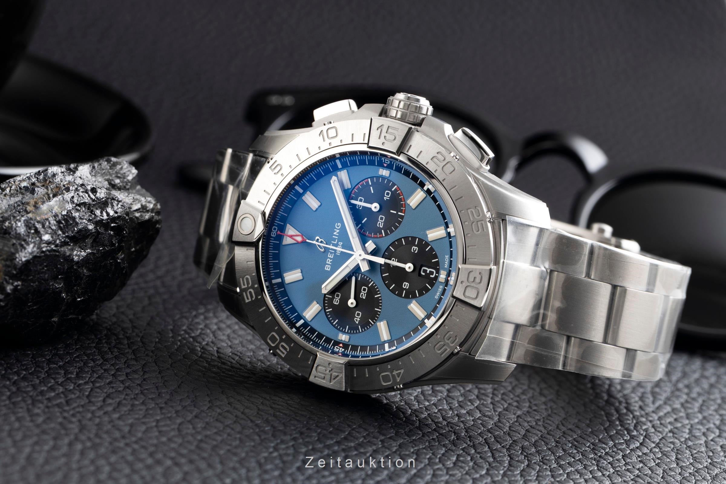 Breitling Avenger chronograph steel automatic men's watch AB0147101C1A1 LP: 7200EUR  [2601329]