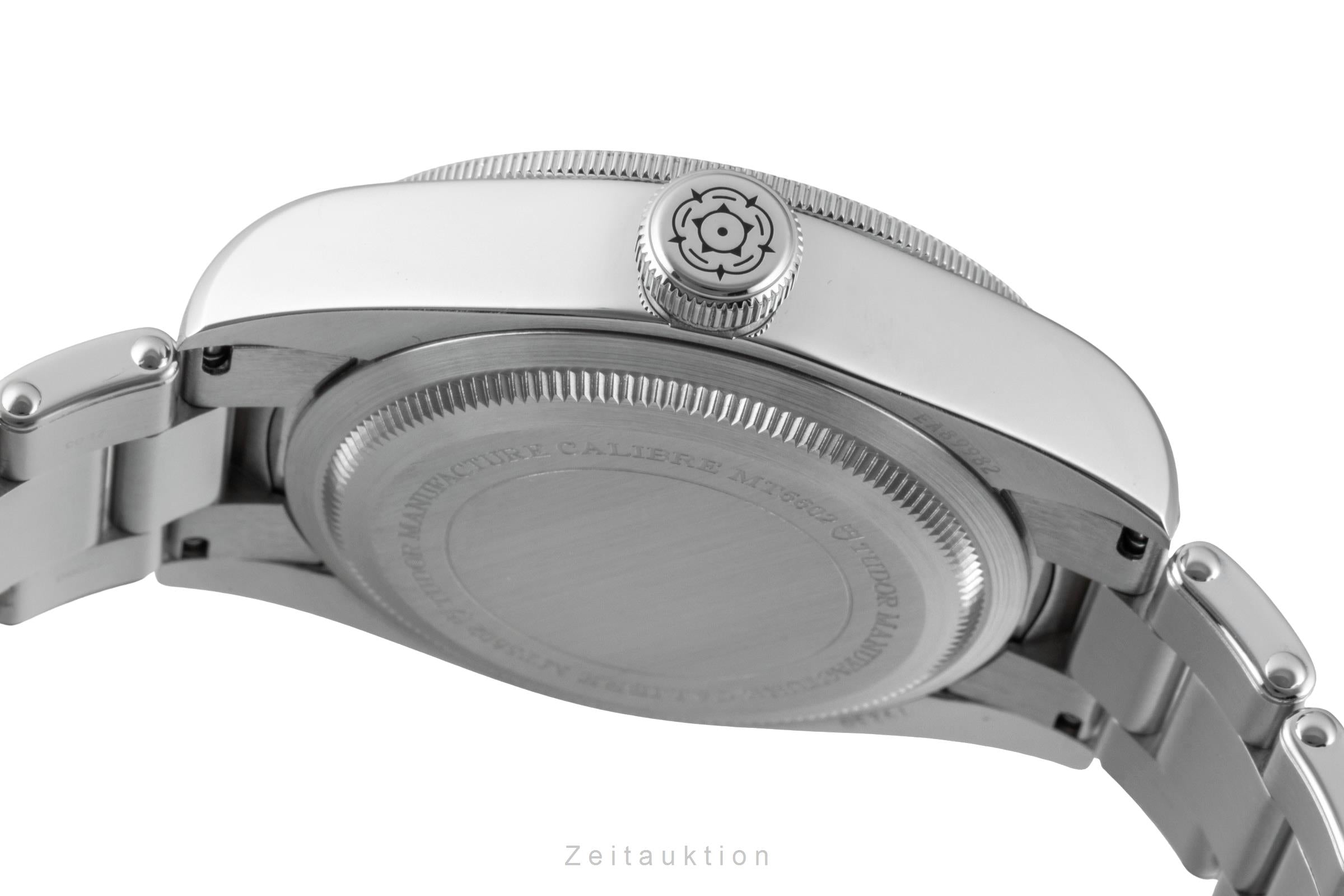 Tudor Black Bay steel automatic men's watch 79230 LP: 4740EUR  [2601371]