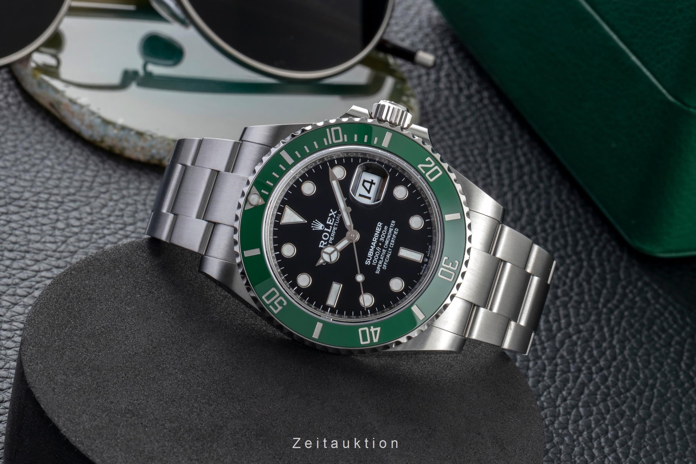 Rolex Submariner Date "Starbucks" Herrenuhr Oyster Perpetual 126610LV B&P 2023 [2601435]