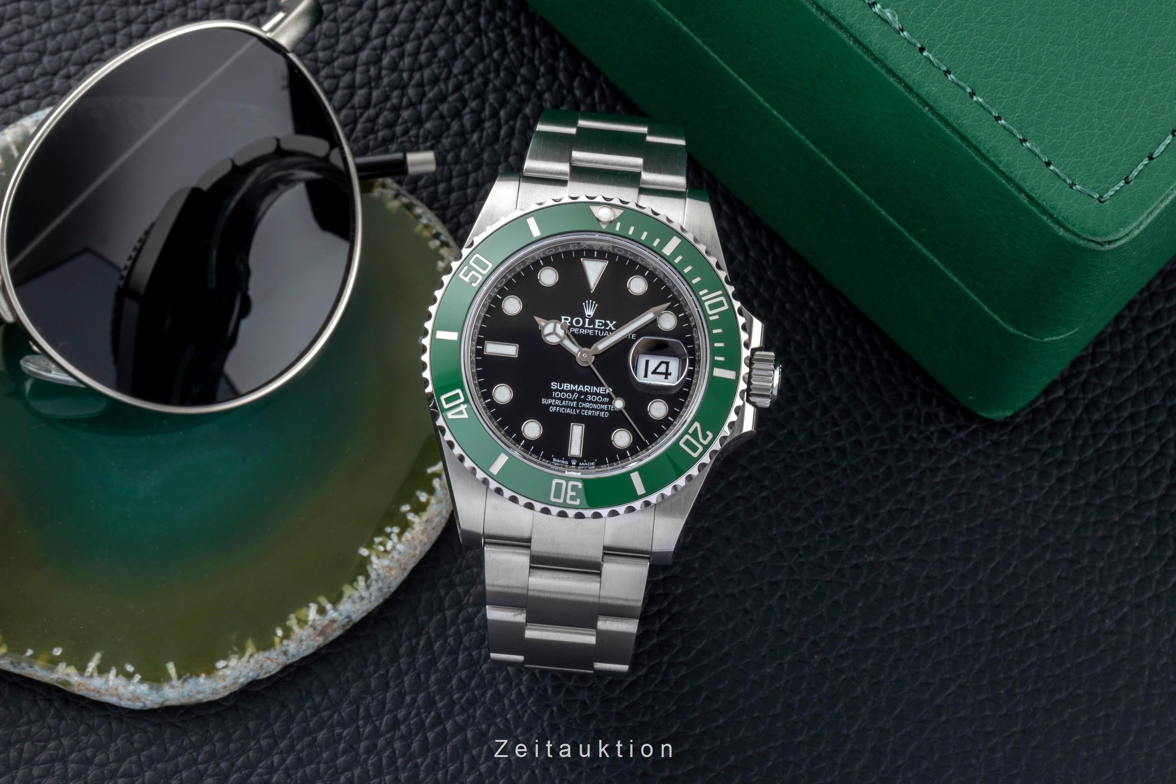 Rolex Submariner Date "Starbucks" Herrenuhr Oyster Perpetual 126610LV B&P 2023 [2601435]