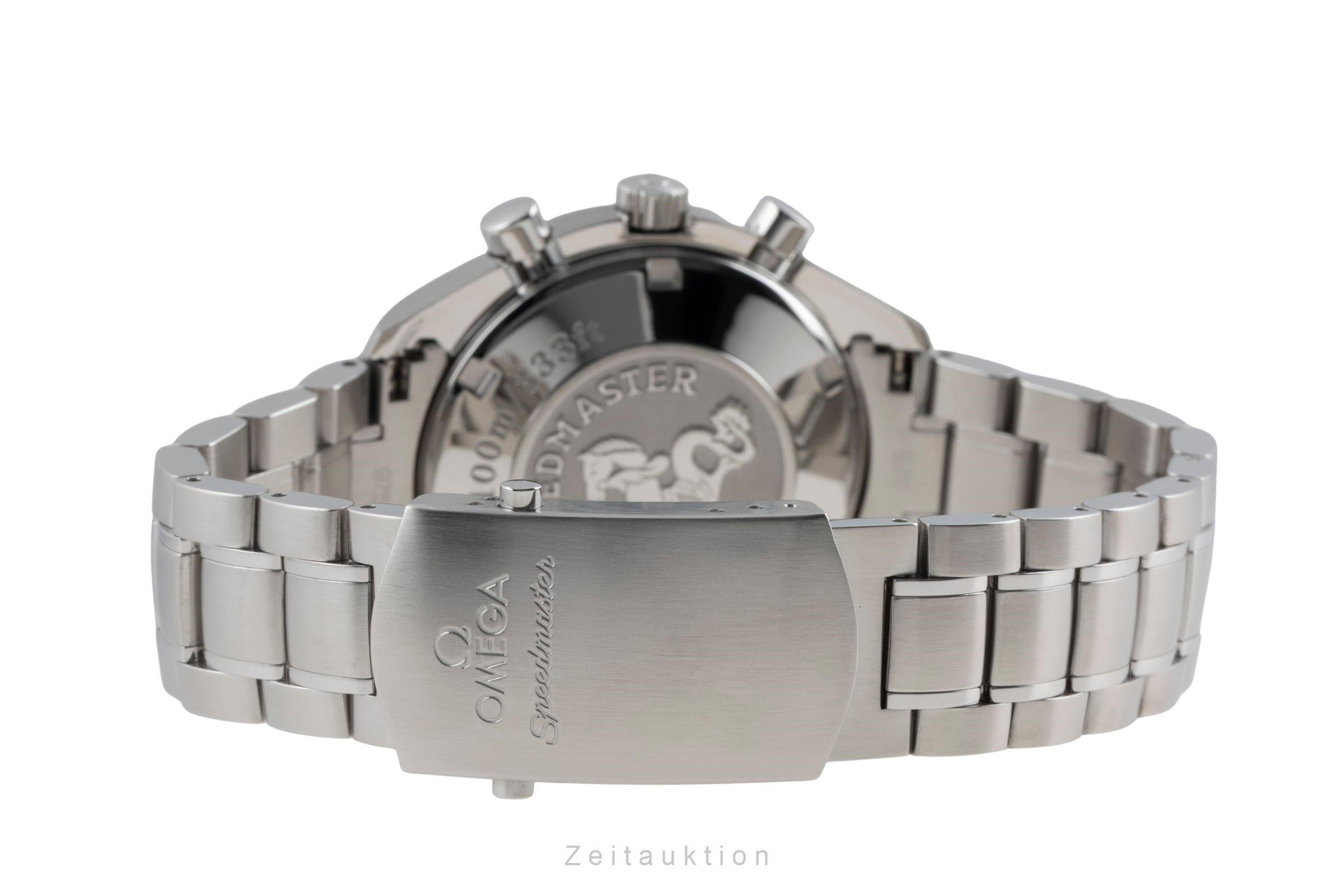 Omega Speedmaster Date chronographe acier automatique montre pour hommes 3211.30.00 LP: 6100EUR  [2601503]