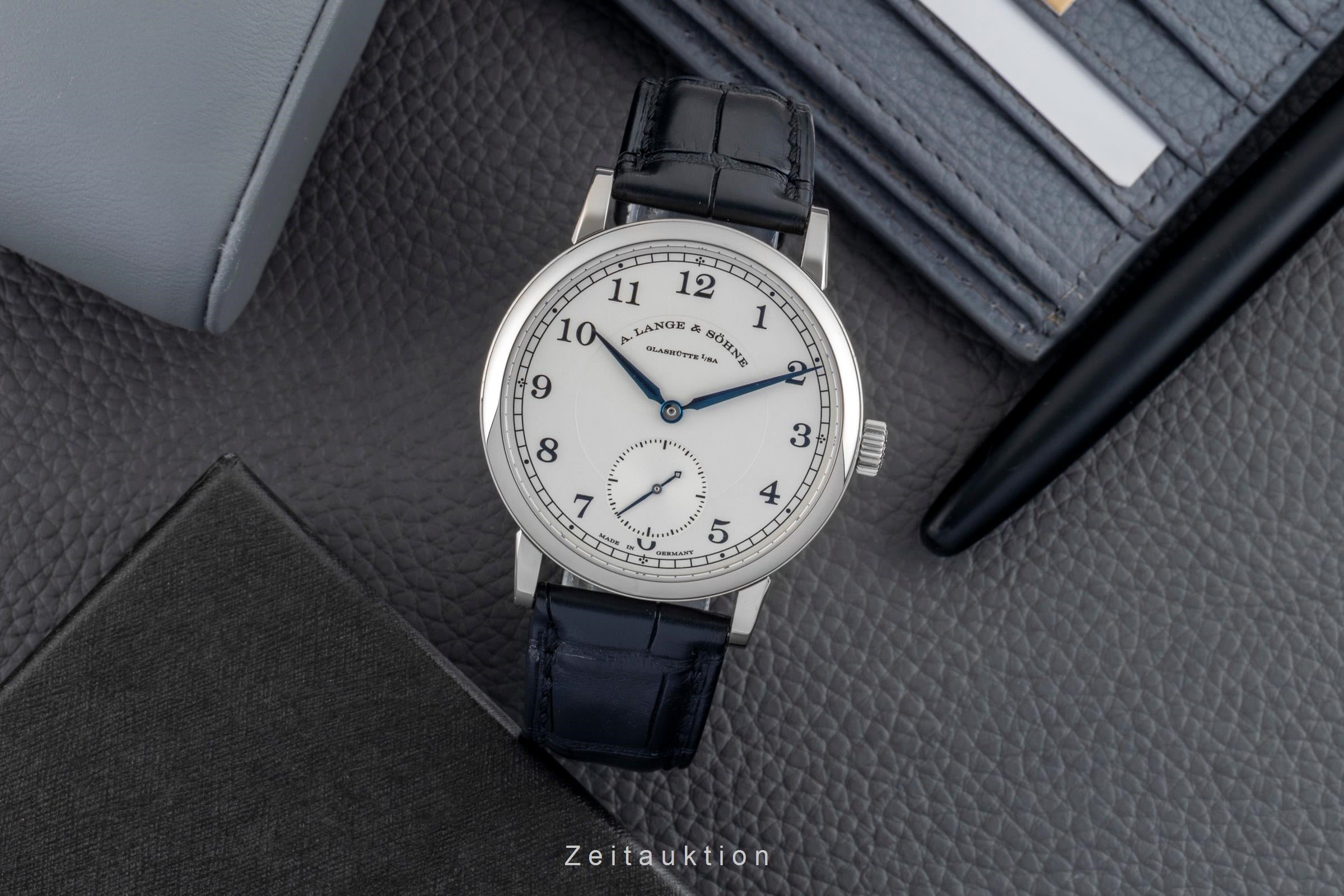 A. Lange & Söhne 1815 oro bianco 18 ct carica manuale orologio da uomo 235.026 LP: 33800EUR  [2601523]