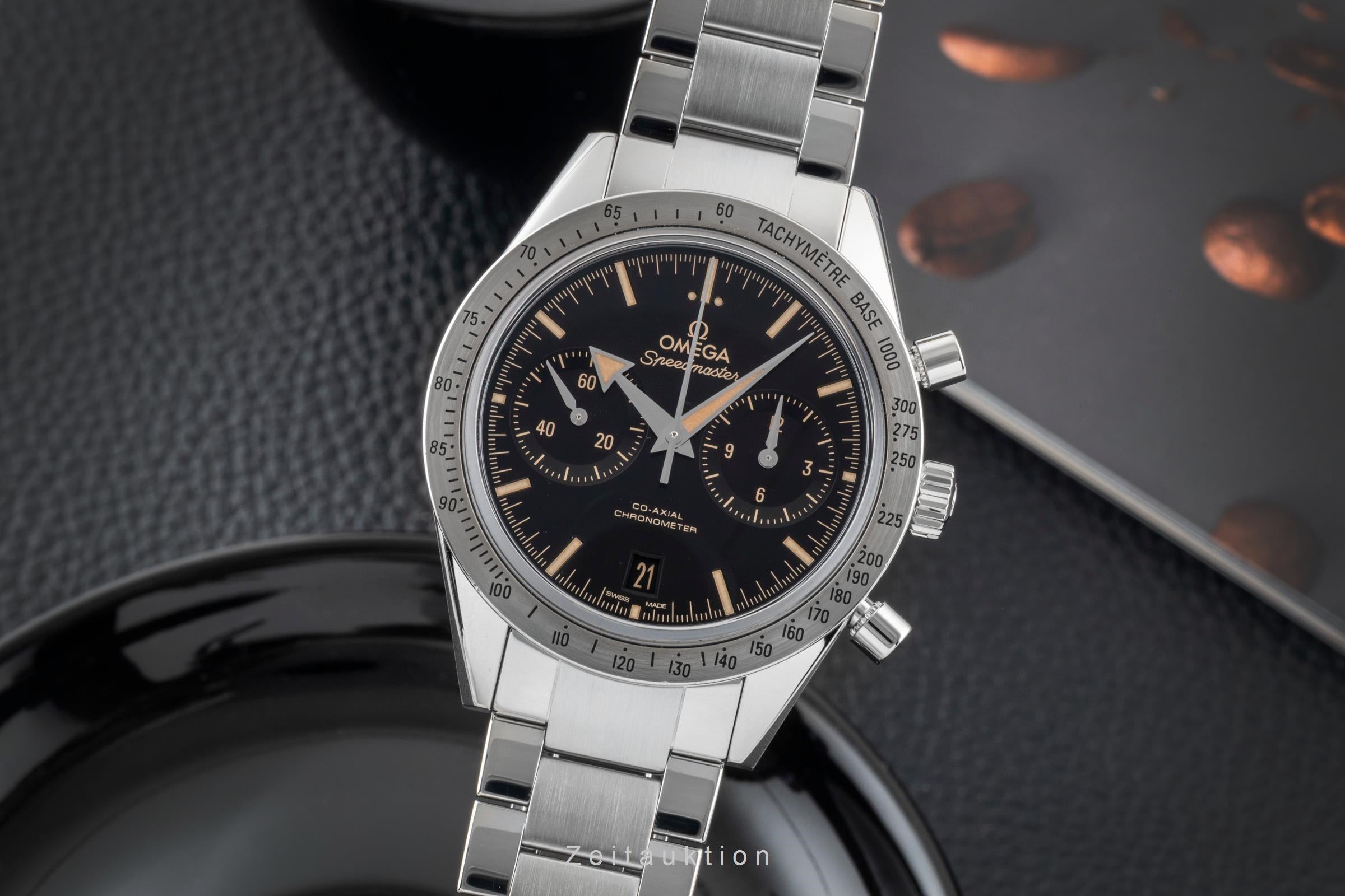 Omega Speedmaster chronograph steel automatic Kal. 9300 Ref