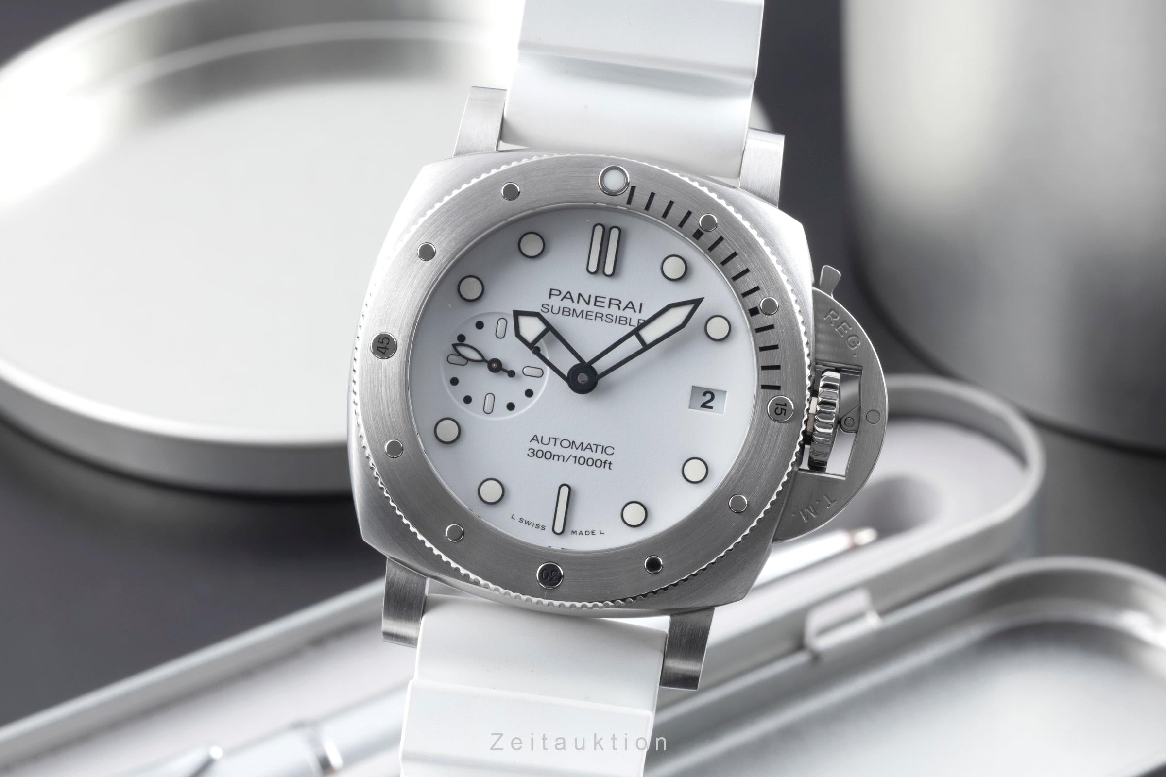 Panerai Submersible steel automatic men's watch PAM01223 LP: 9900EUR  [2601652]