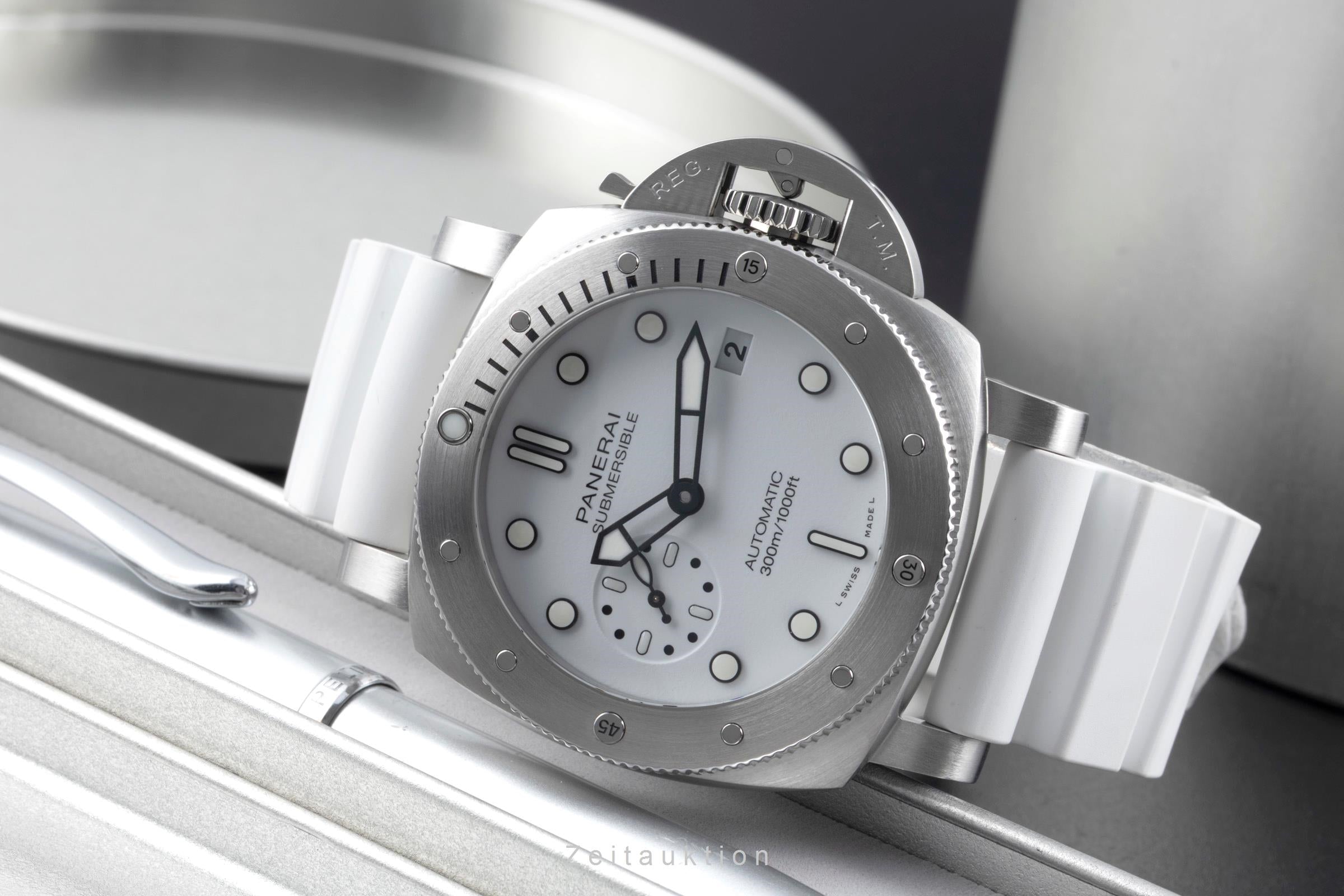 Panerai Submersible steel automatic men's watch PAM01223 LP: 9900EUR  [2601652]