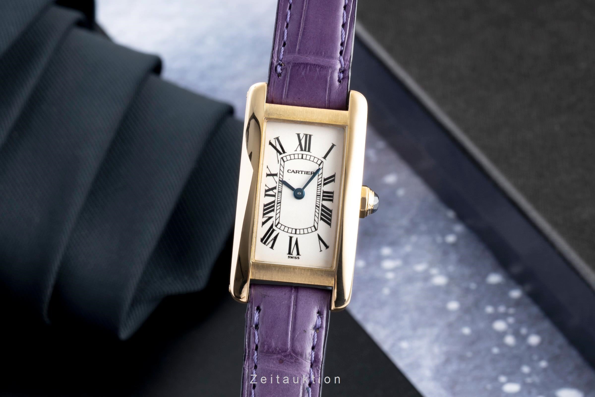 Cartier Tank Américaine 18 ct gold quartz Kal. 157 Ref. W2601556