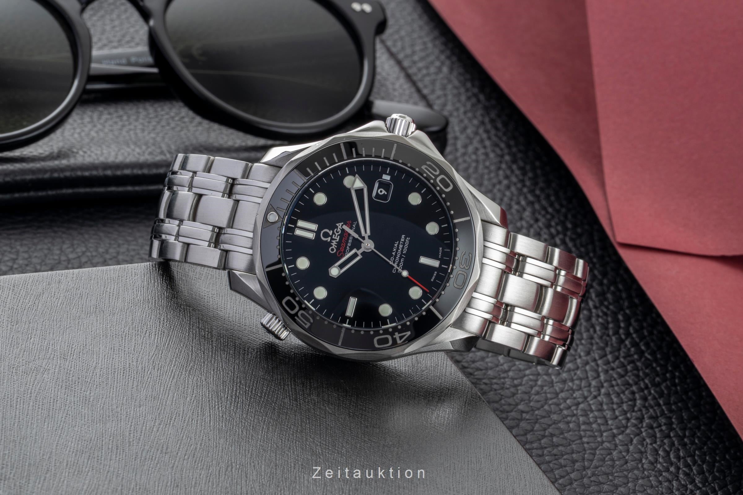 Omega Seamaster Diver 300 M Stahl Automatik Herrenuhr 212.30.41.20.01.003 B&P [2601700]