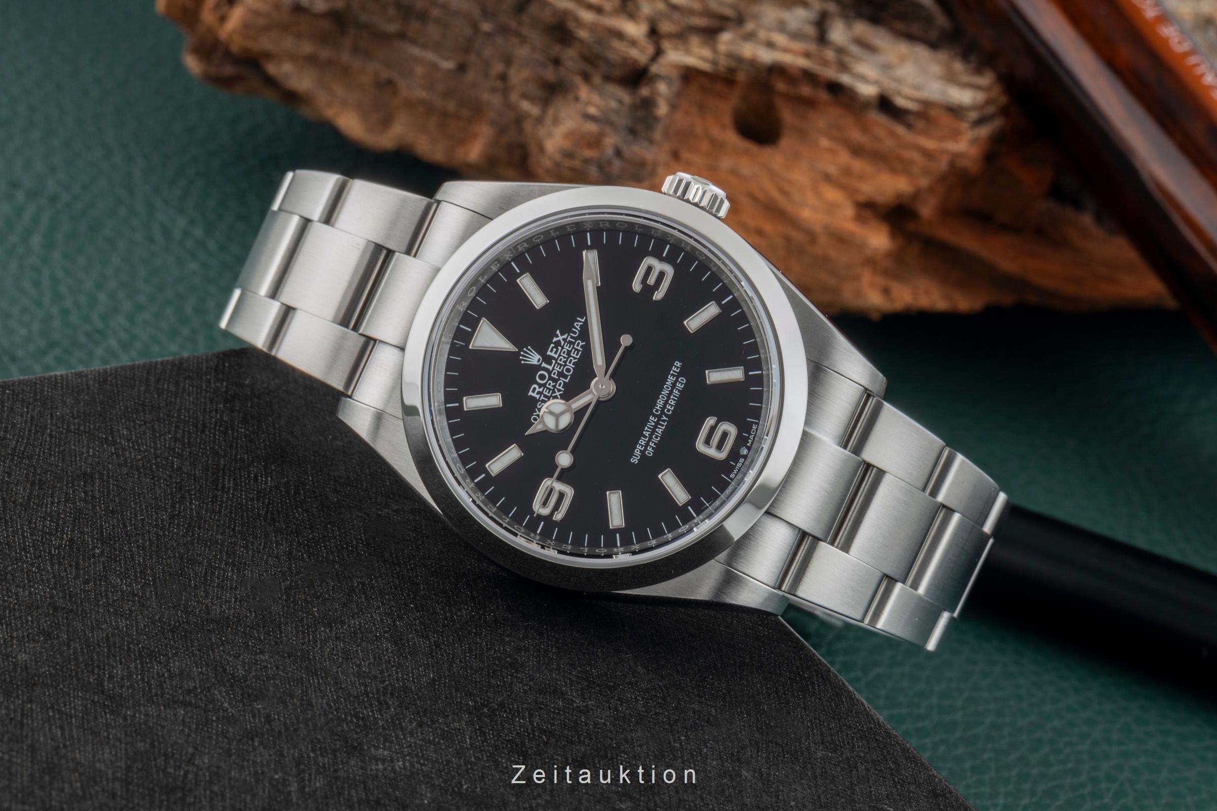 Rolex Explorer steel automatic men's watch 124270  [2601779]