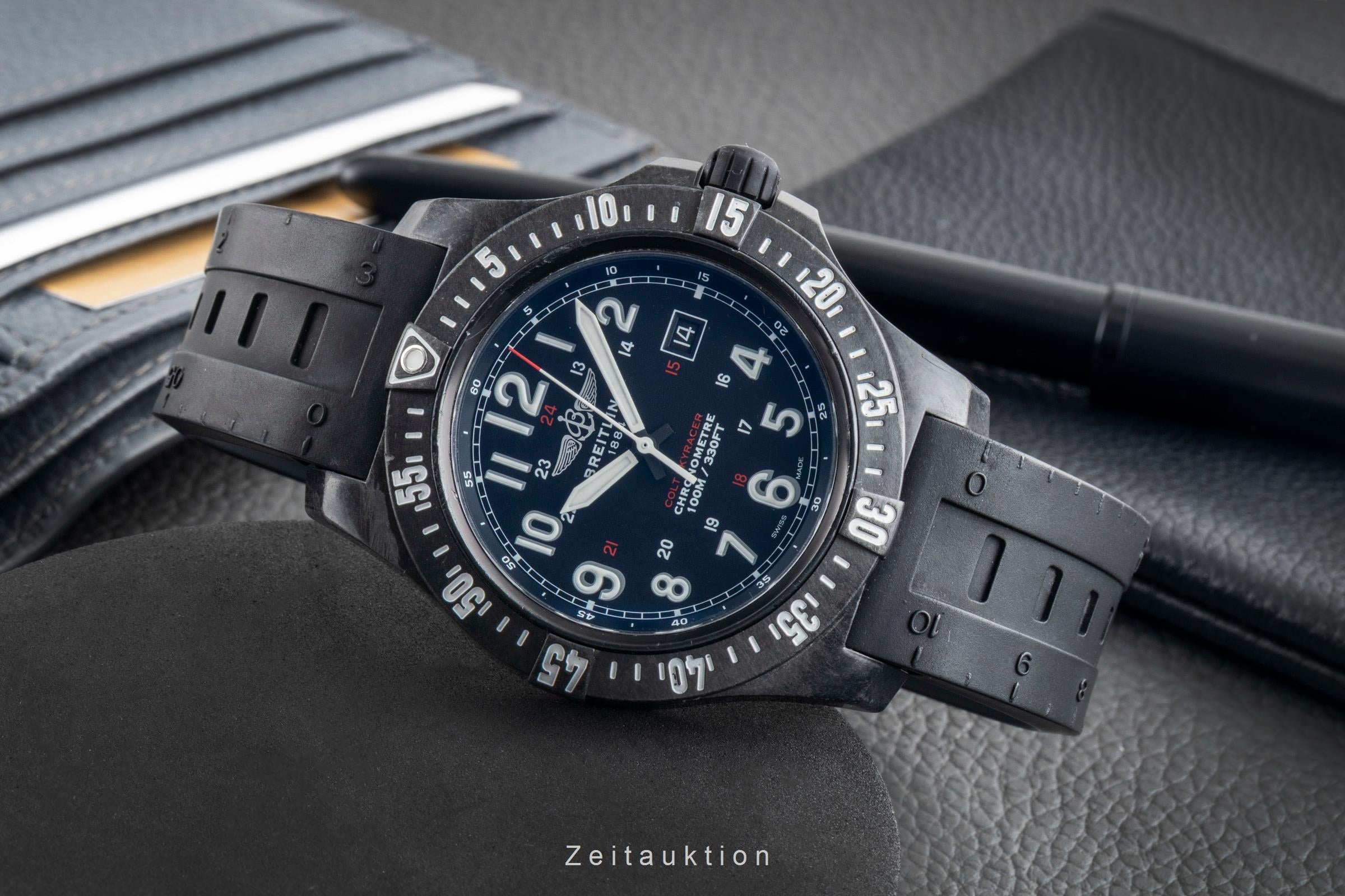 Breitling Skyracer breitlight quartz Kal. B74 Ref. X74320 | 2601810