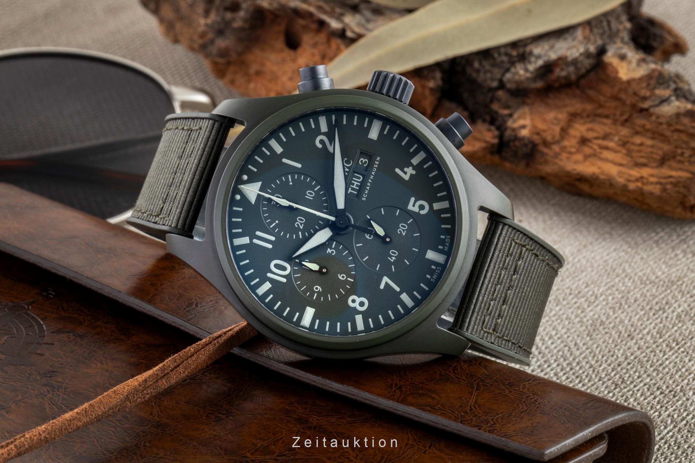 IWC Fliegerchronograph chronographe céramique / titane automatique montre pour hommes IW389106 LP: 12700EUR  [2601831]