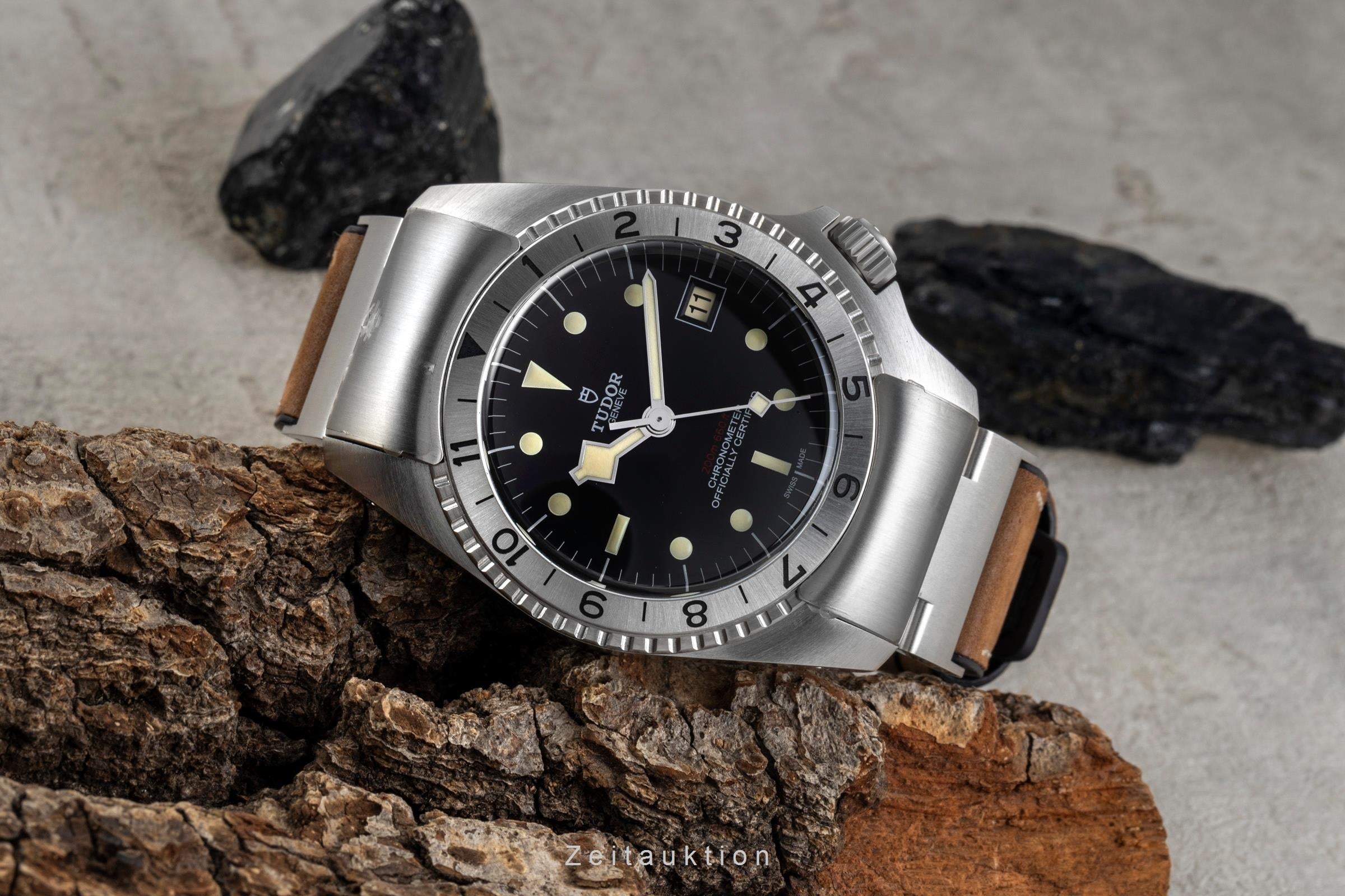 Tudor Black Bay steel automatic men's watch 70150  [2601887]