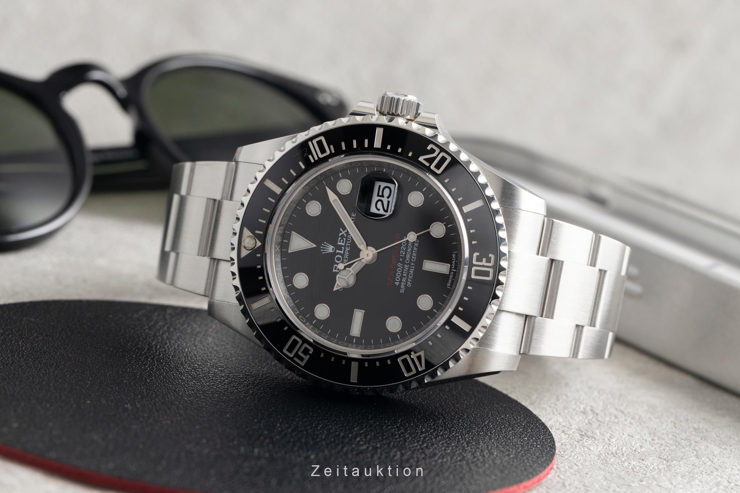Rolex Sea-Dweller steel automatic men's watch 126600  [2601891]