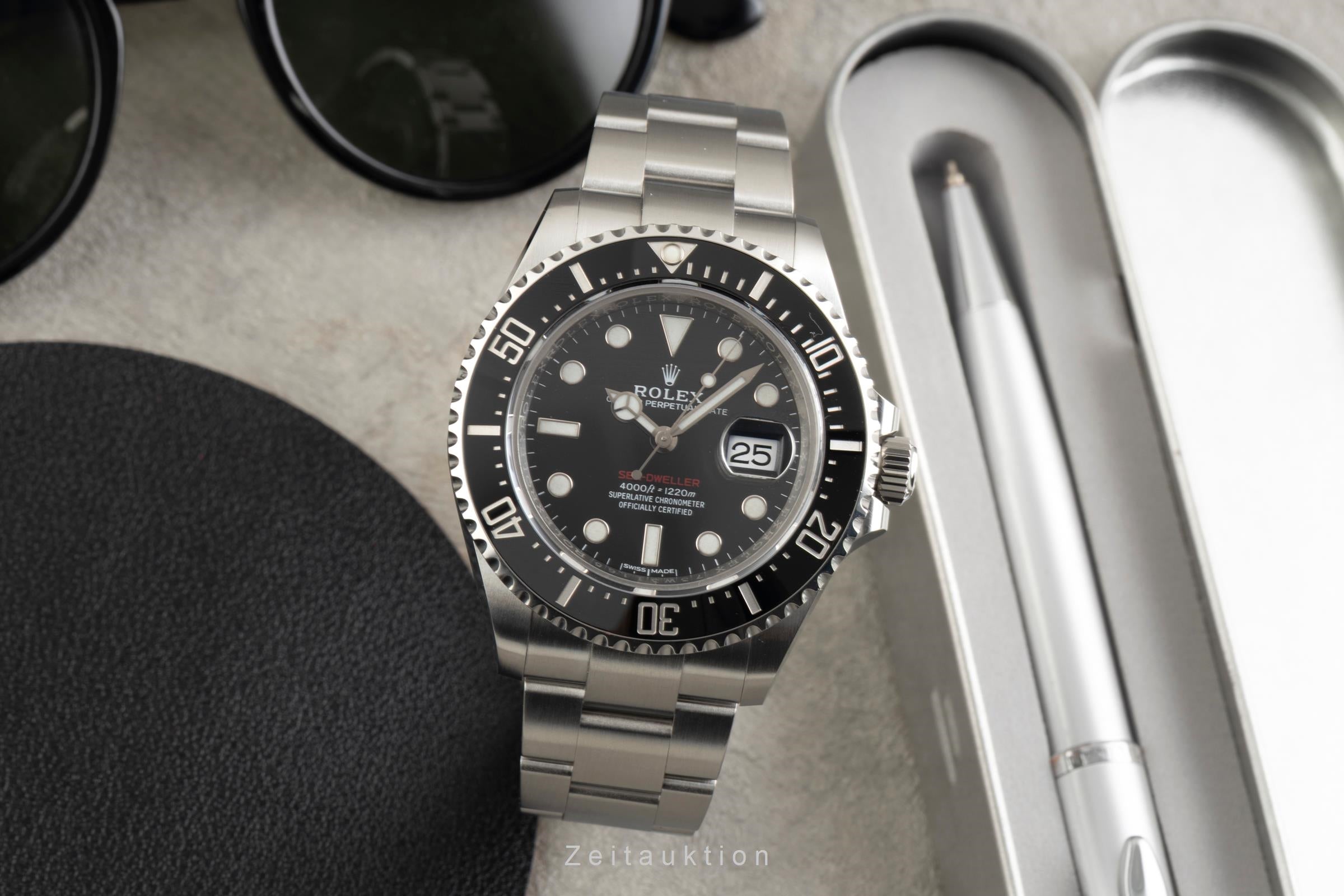 Rolex Sea-Dweller steel automatic men's watch 126600  [2601891]