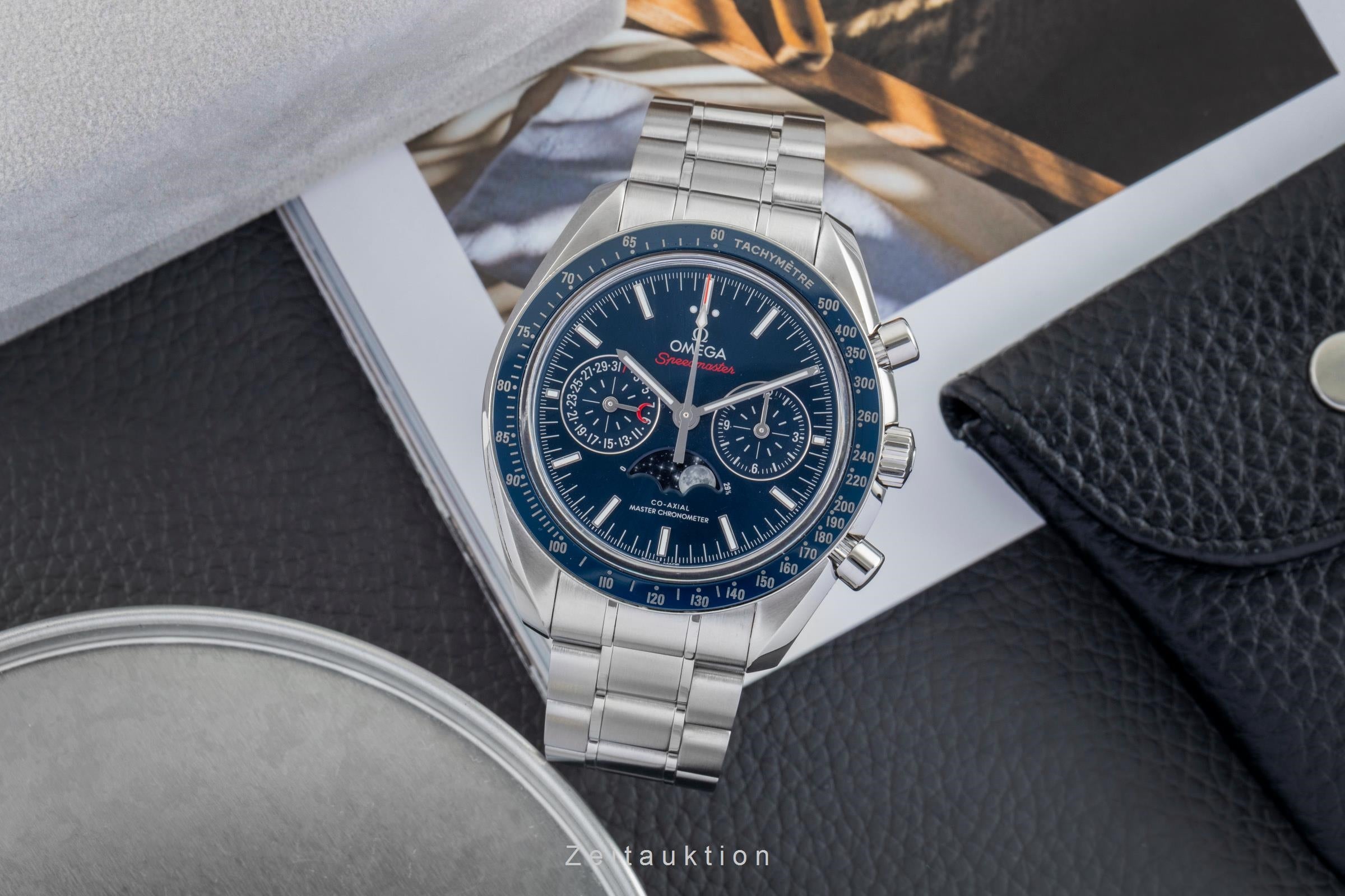 Omega Speedmaster Mondphase Chronograph Co-Axial 304.33.44.52.03.001 B&P  [2601906]
