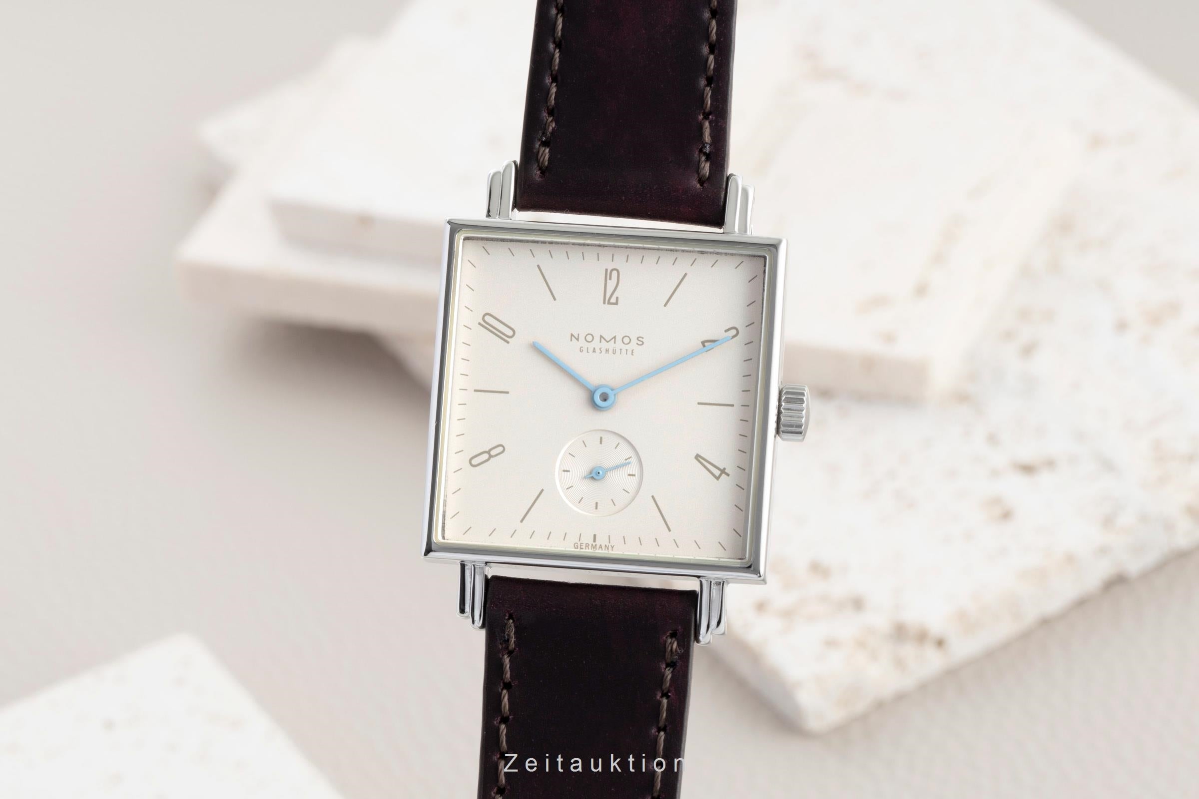 Nomos Tetra steel manual winding unisex NOMOS Tetra² Leberblümchen  [2601928]