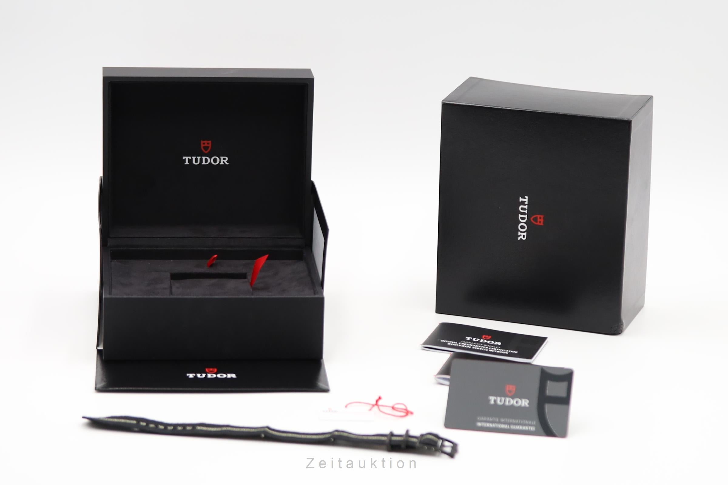 Tudor Black Bay céramique / acier automatique montre pour hommes 79210CNU-0001 LP: 5570EUR  [2601964]