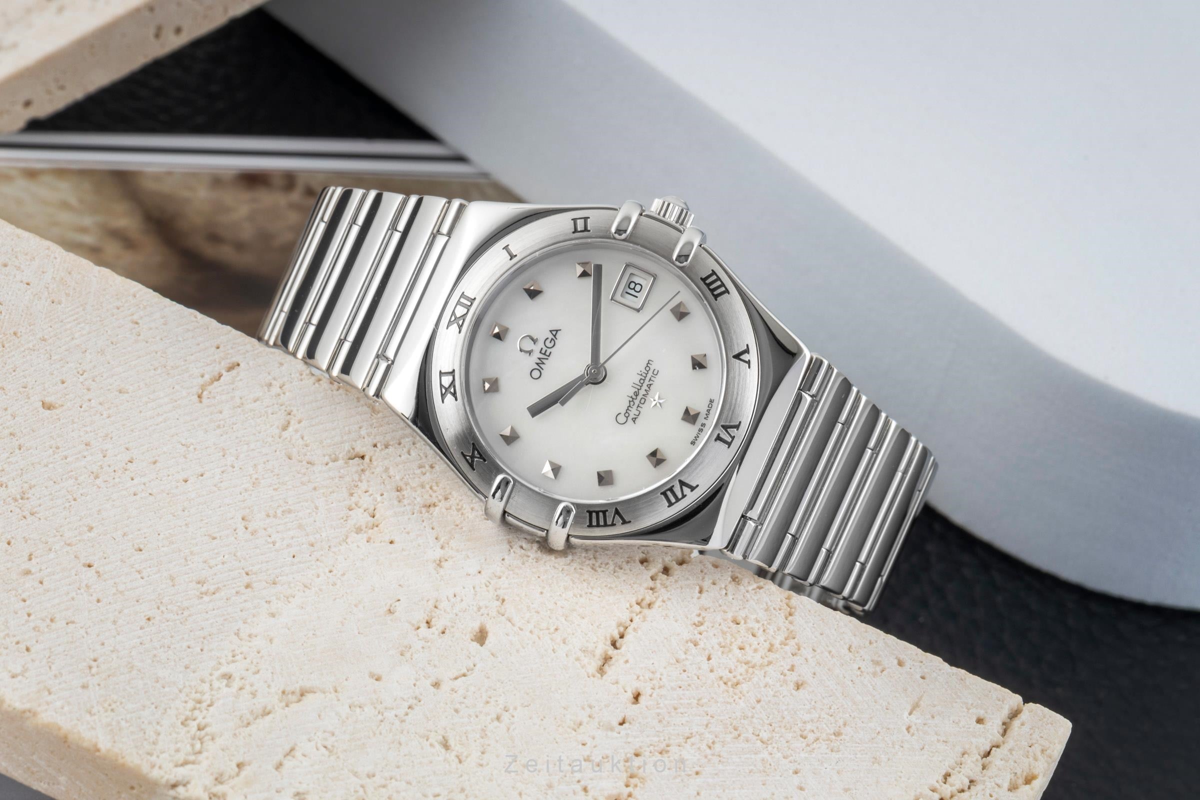 Omega Constellation steel automatic women's watch 1591.71.00  [2601976]