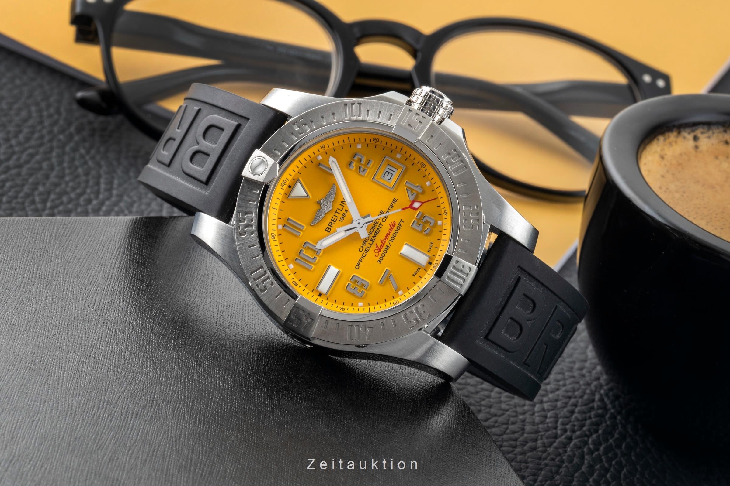 Breitling Avenger II Seawolf steel automatic Kal. B17 Ref