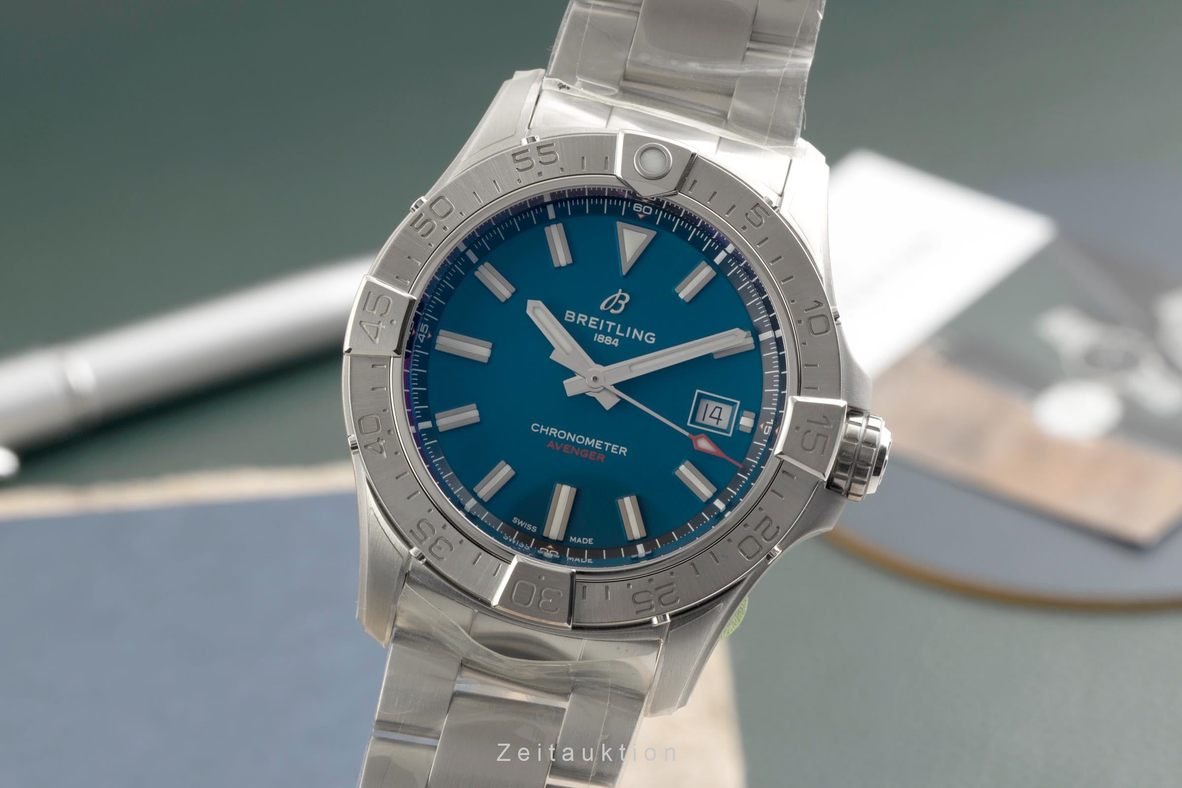 Breitling Avenger Automatic 42Stahl Herrenuhr Ref. A17328101C1A1 B&P NP 5200,-€ [2602107]