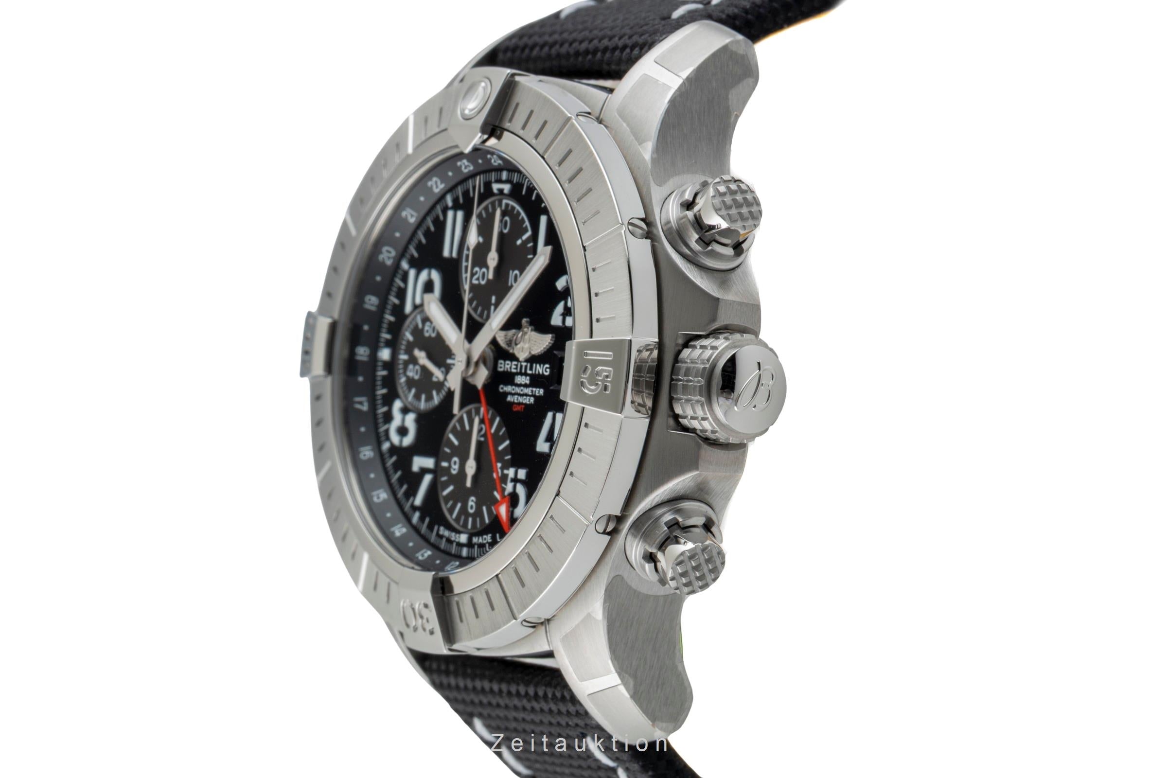 Breitling Avenger Chronograph GMT 45 Stahl Automatik Ref. A24315101B1X1 B&P New [2602110]
