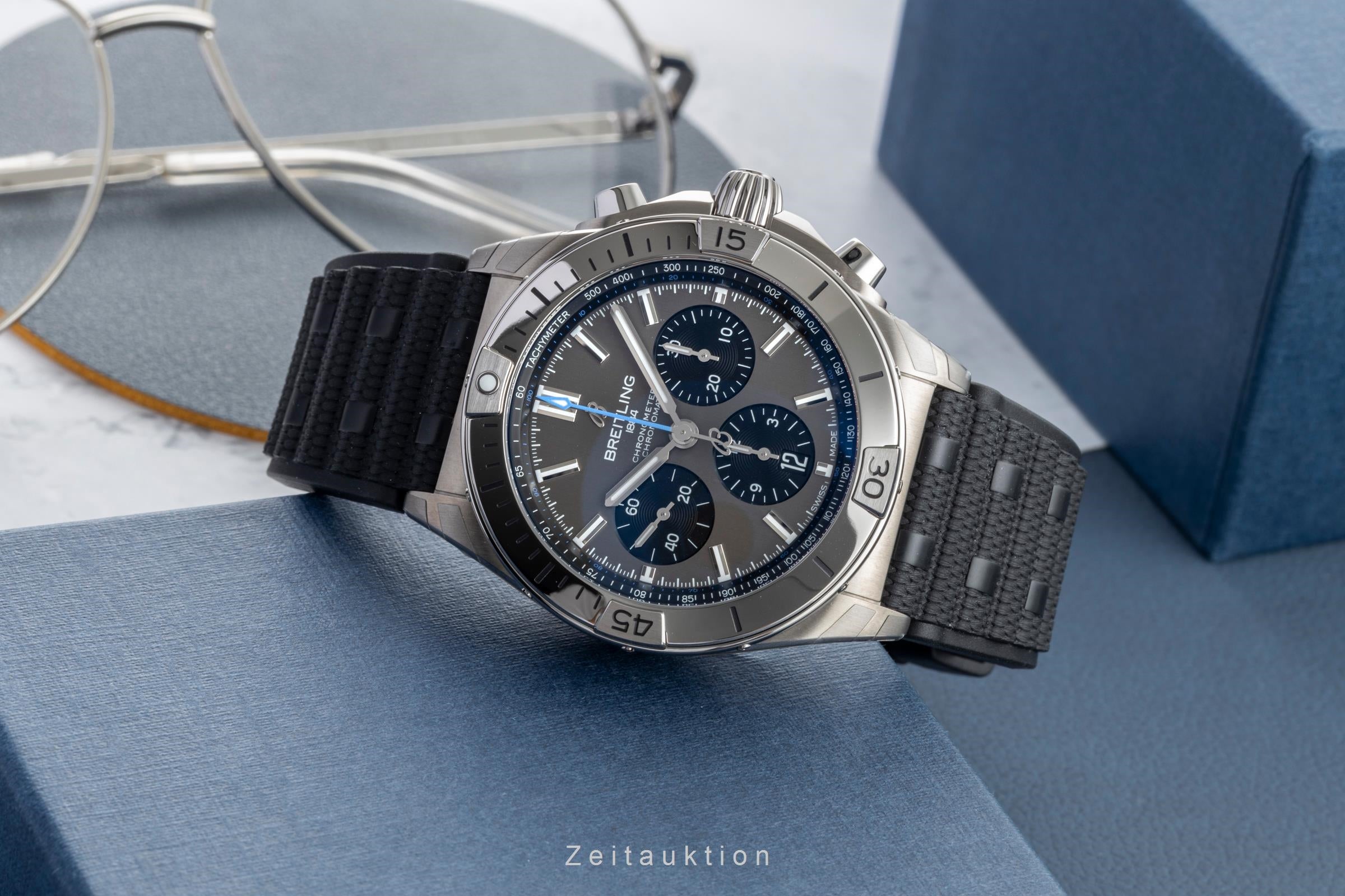 Breitling Chronomat chronograph titanium automatic men's watch EB0134101M1S1 LP: 10000EUR  [2602122]