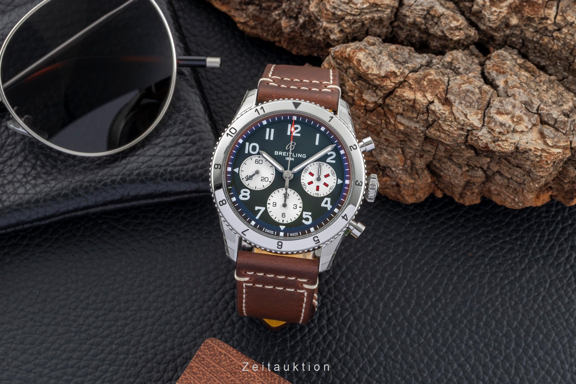 Breitling Classic AVI Chronograph 42 Curtiss Warhawk Stahl Ref A233802A1L1X1 B&P [2602127]