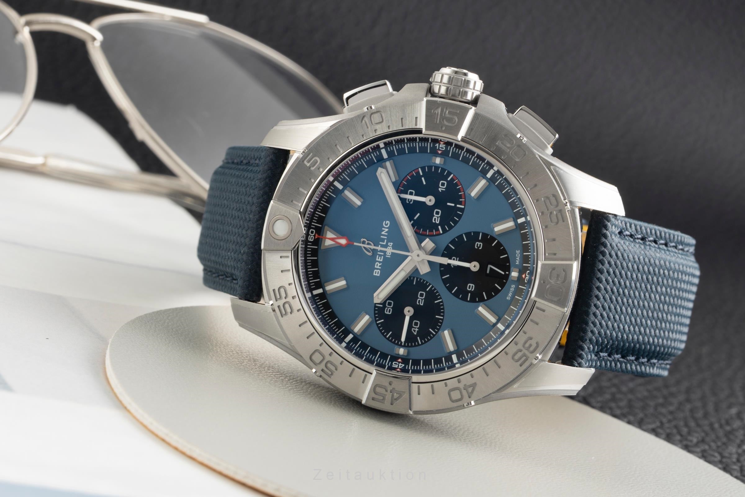 Breitling Avenger chronographe acier automatique montre pour hommes AB0147101C1X1 LP: 6900EUR  [2602153]