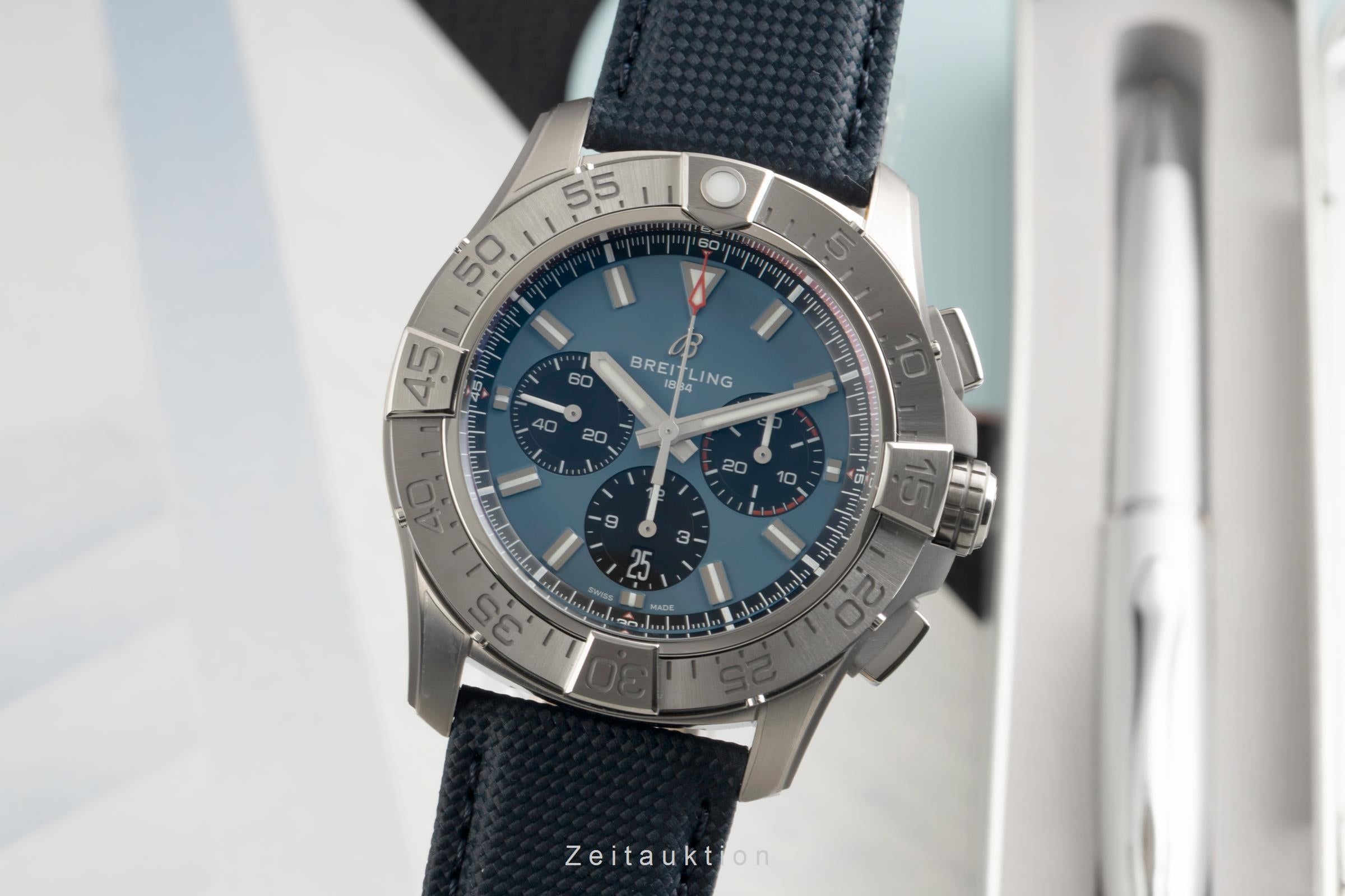 Breitling Super Avenger B01 Chronograph 46 Titan Automatik Ref EB0148101C1X1 B&P [2602159]