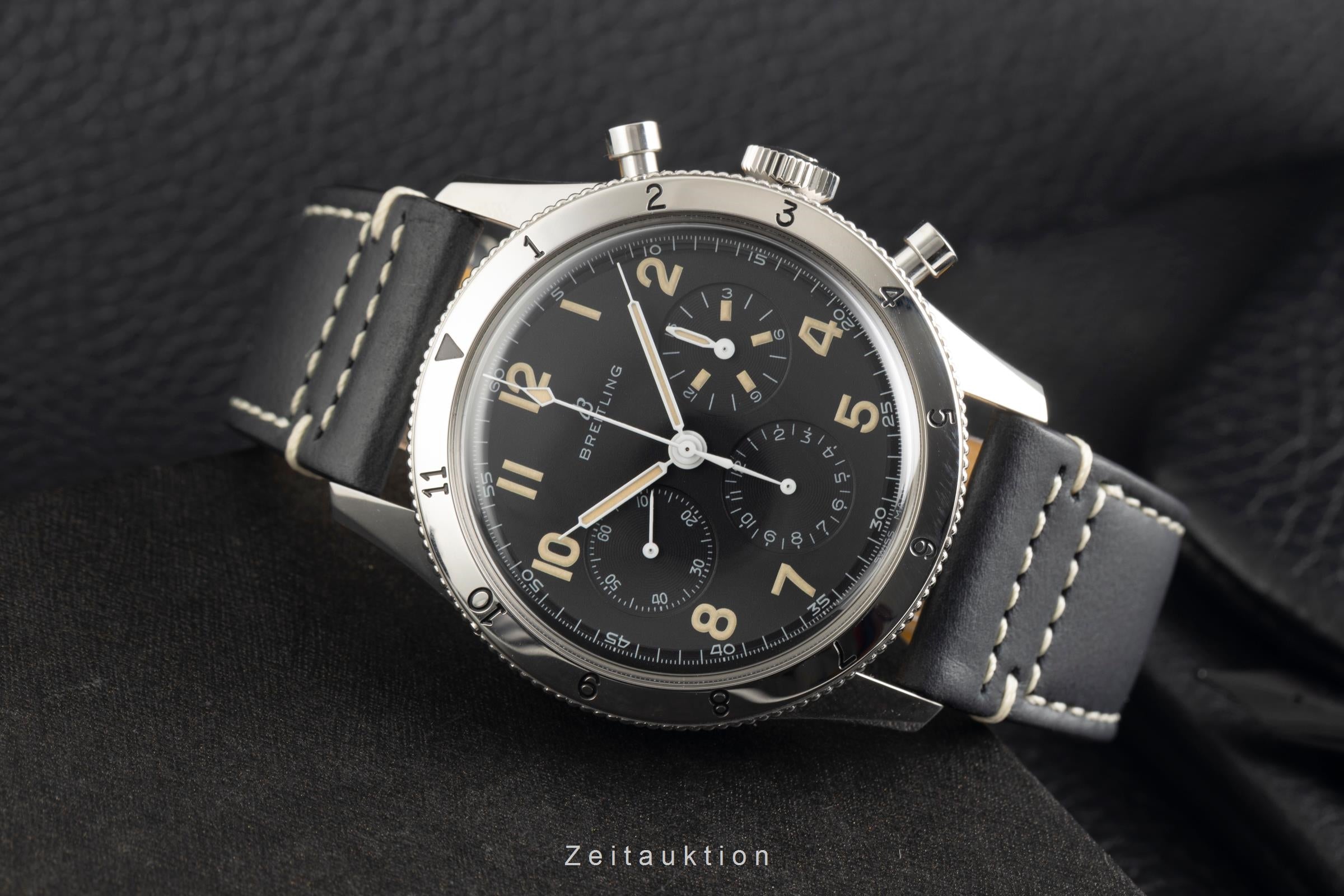 Breitling Classic Avi Ref. 765 1953 Re-Edition Ref. AB0920131B1X1 NP: 8450,- €  [2602161]